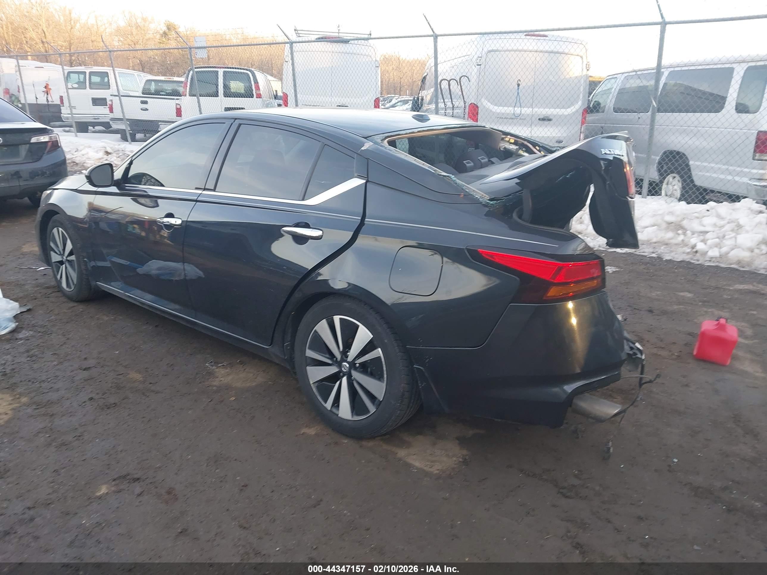 NISSAN ALTIMA image 3
