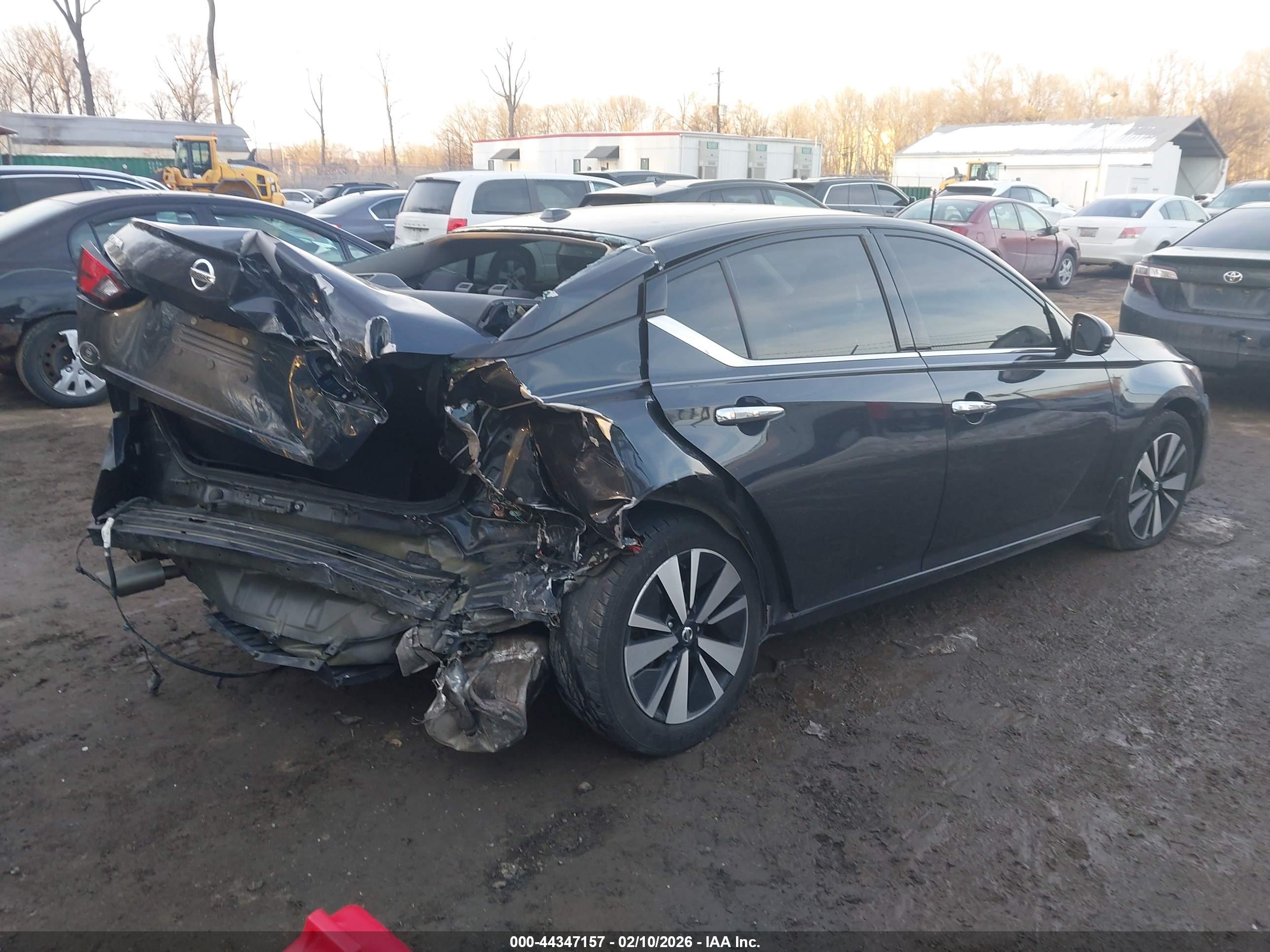 NISSAN ALTIMA image 4