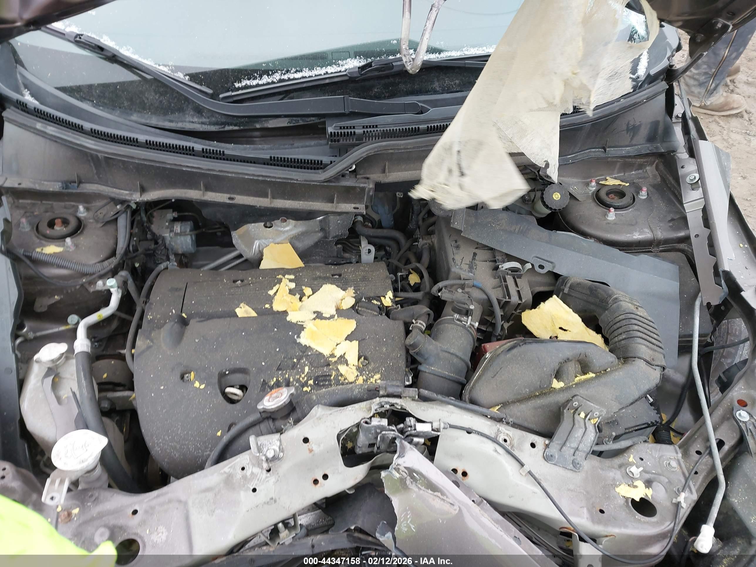 MITSUBISHI OUTLANDER image 10