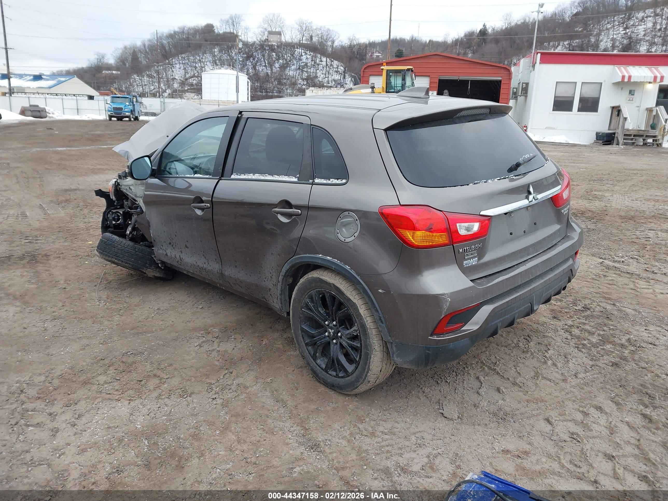 MITSUBISHI OUTLANDER image 3