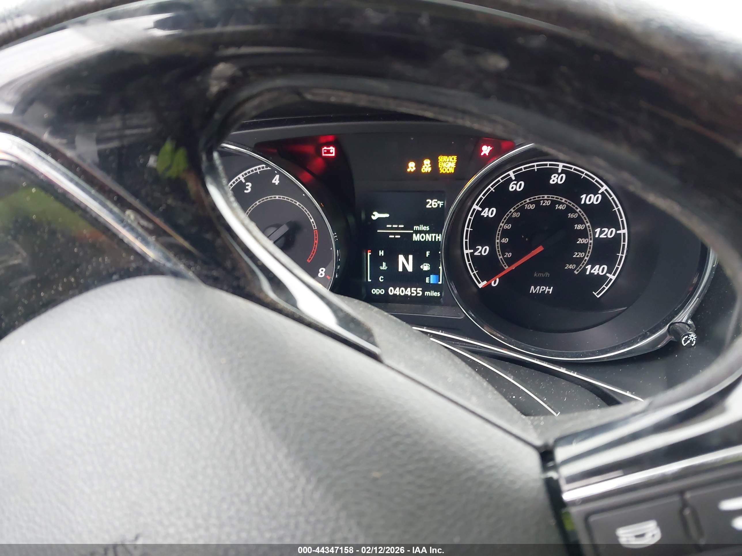 MITSUBISHI OUTLANDER image 7