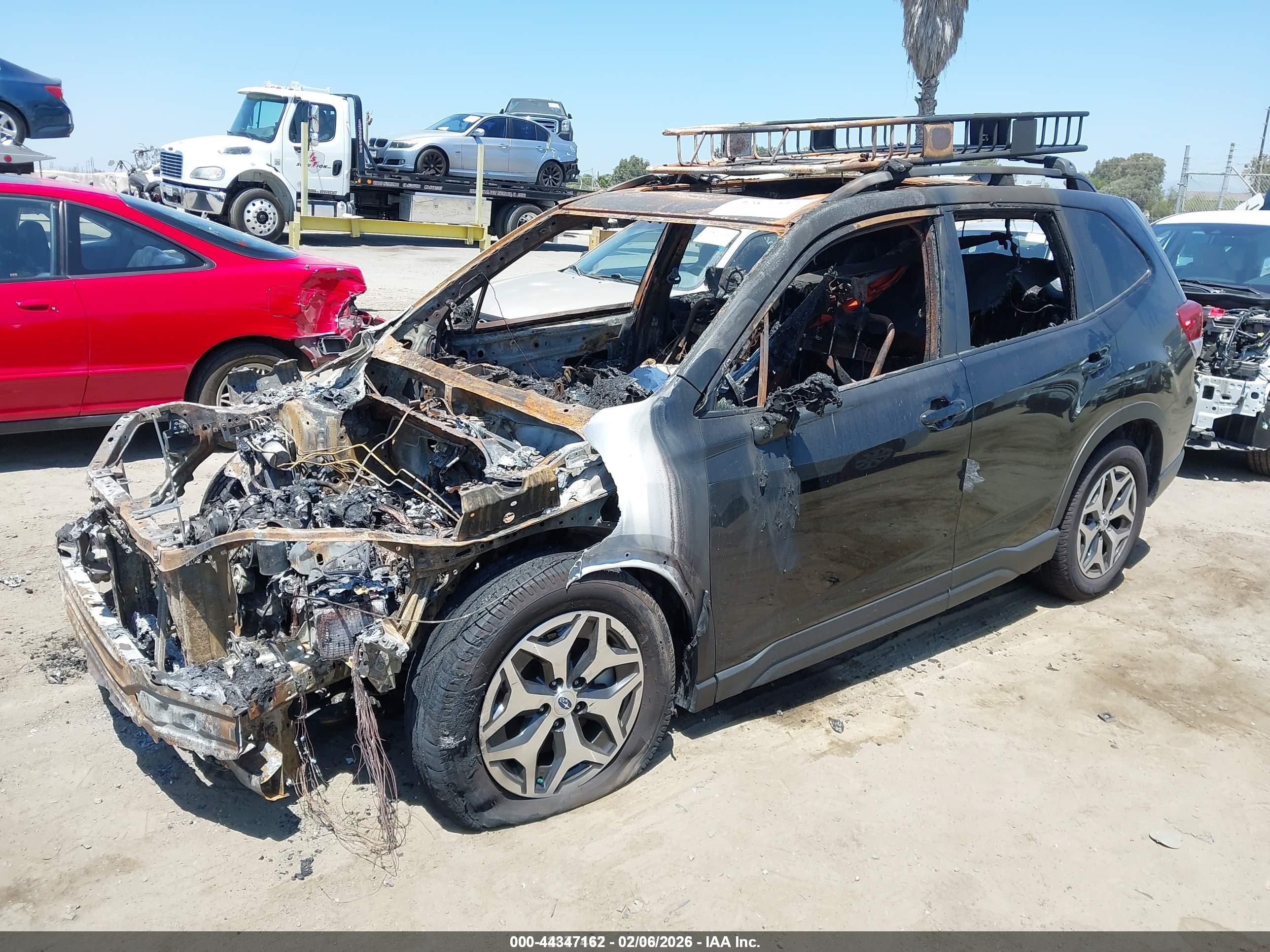 SUBARU FORESTER image 2