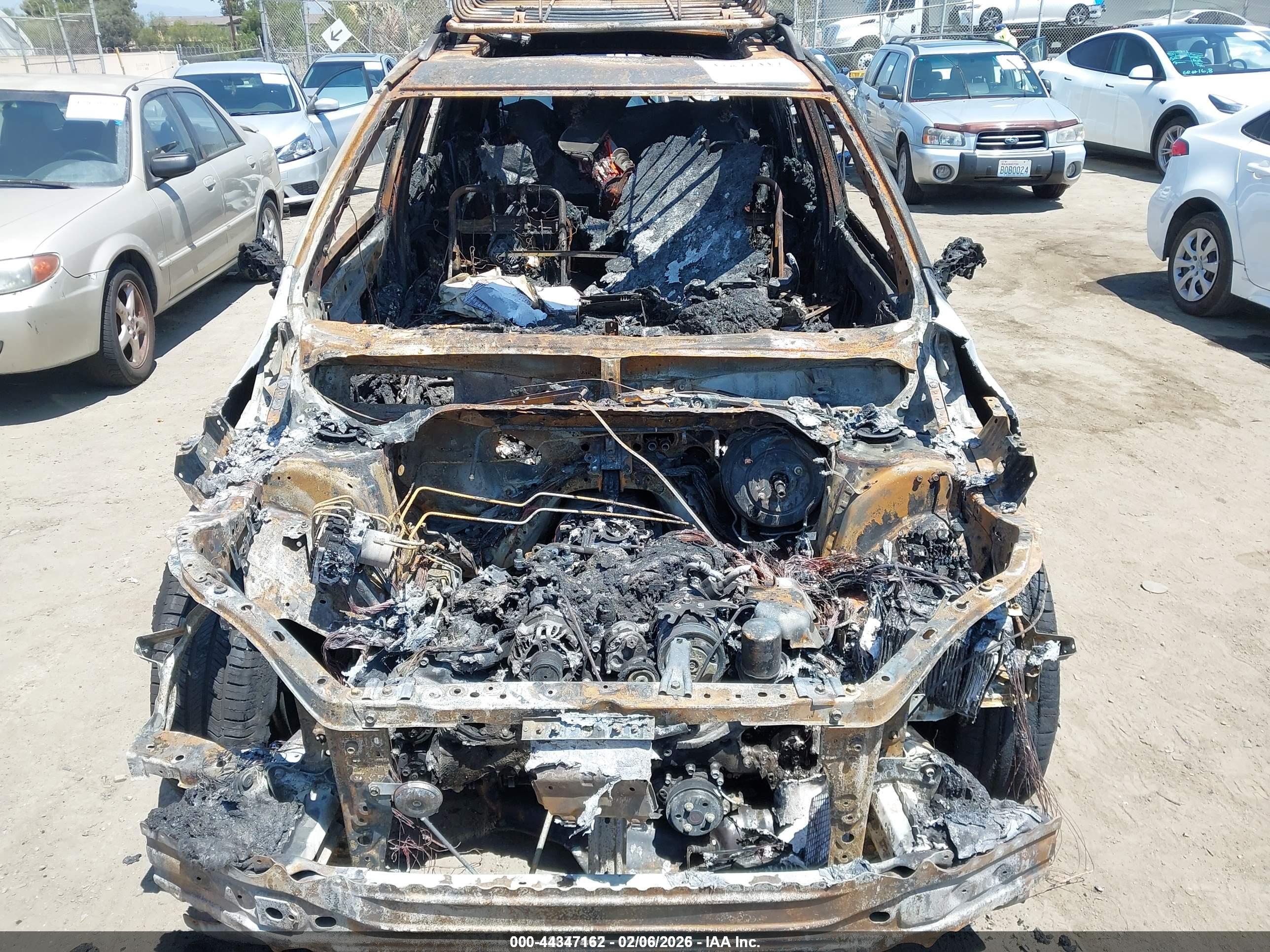 SUBARU FORESTER image 6