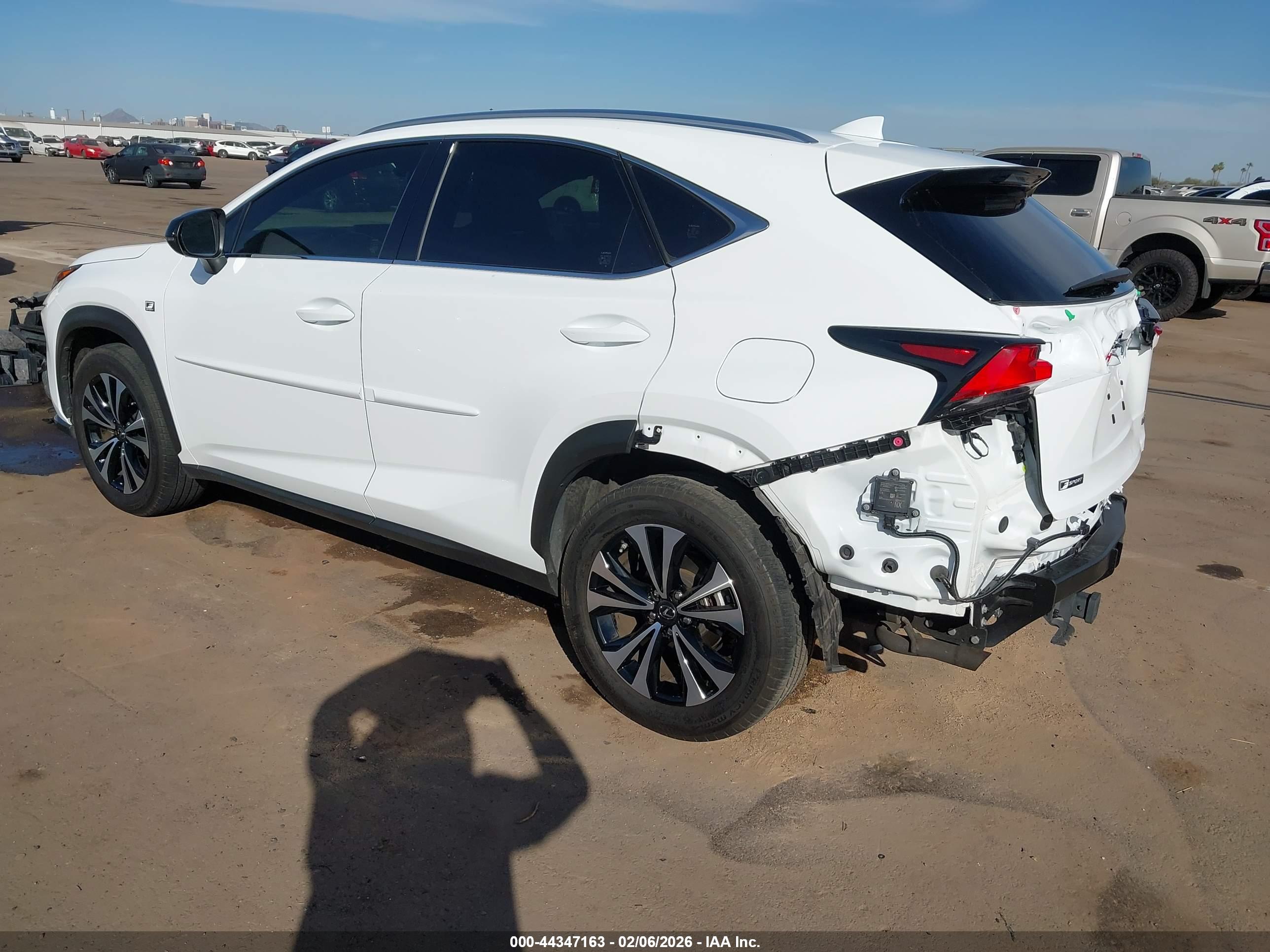 LEXUS NX image 3