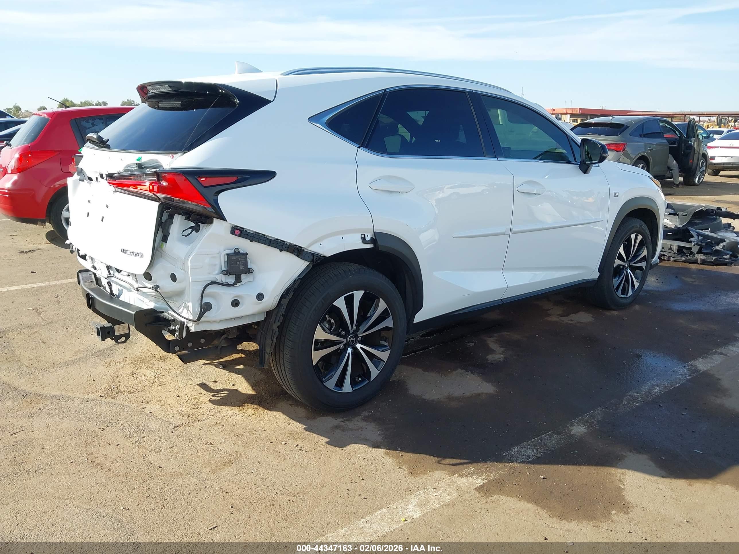 LEXUS NX image 4