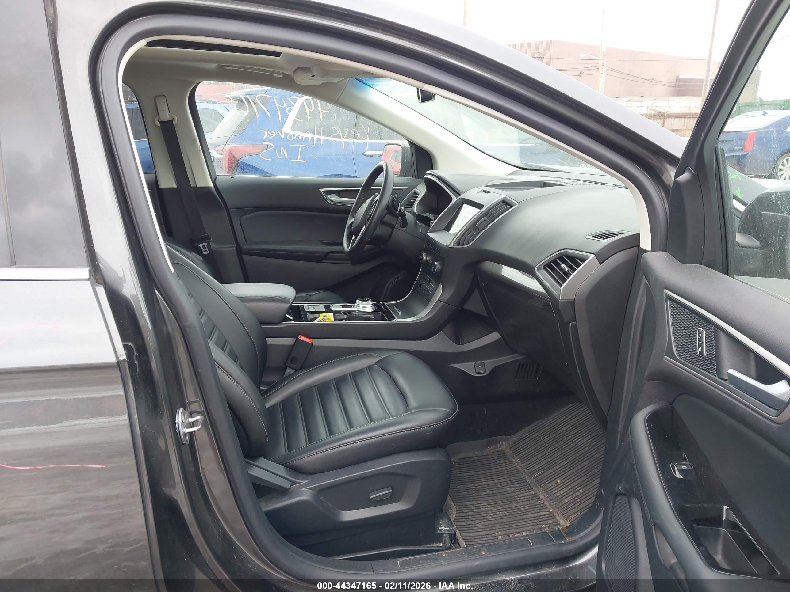 FORD EDGE image 5