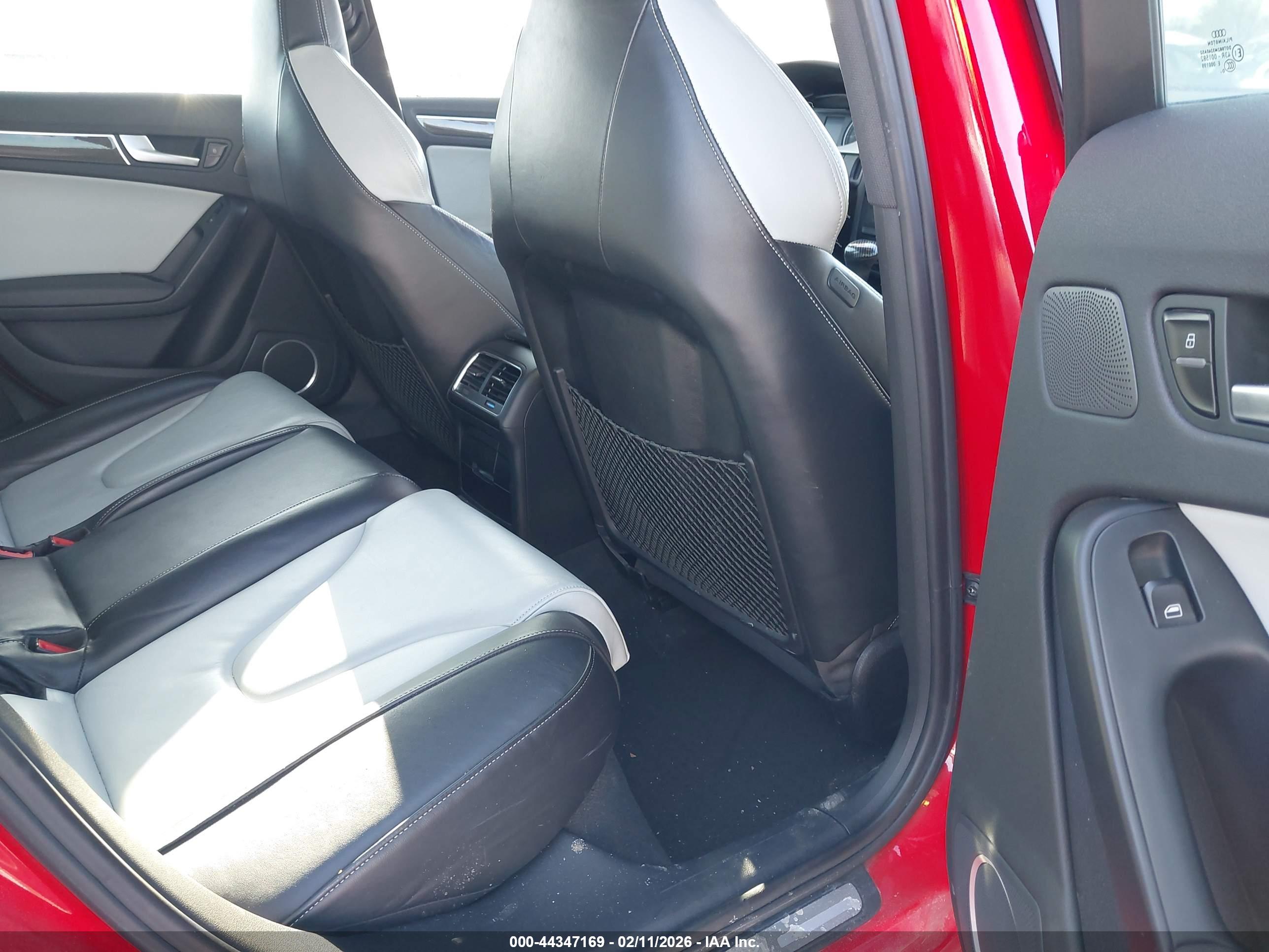 AUDI S4 image 8