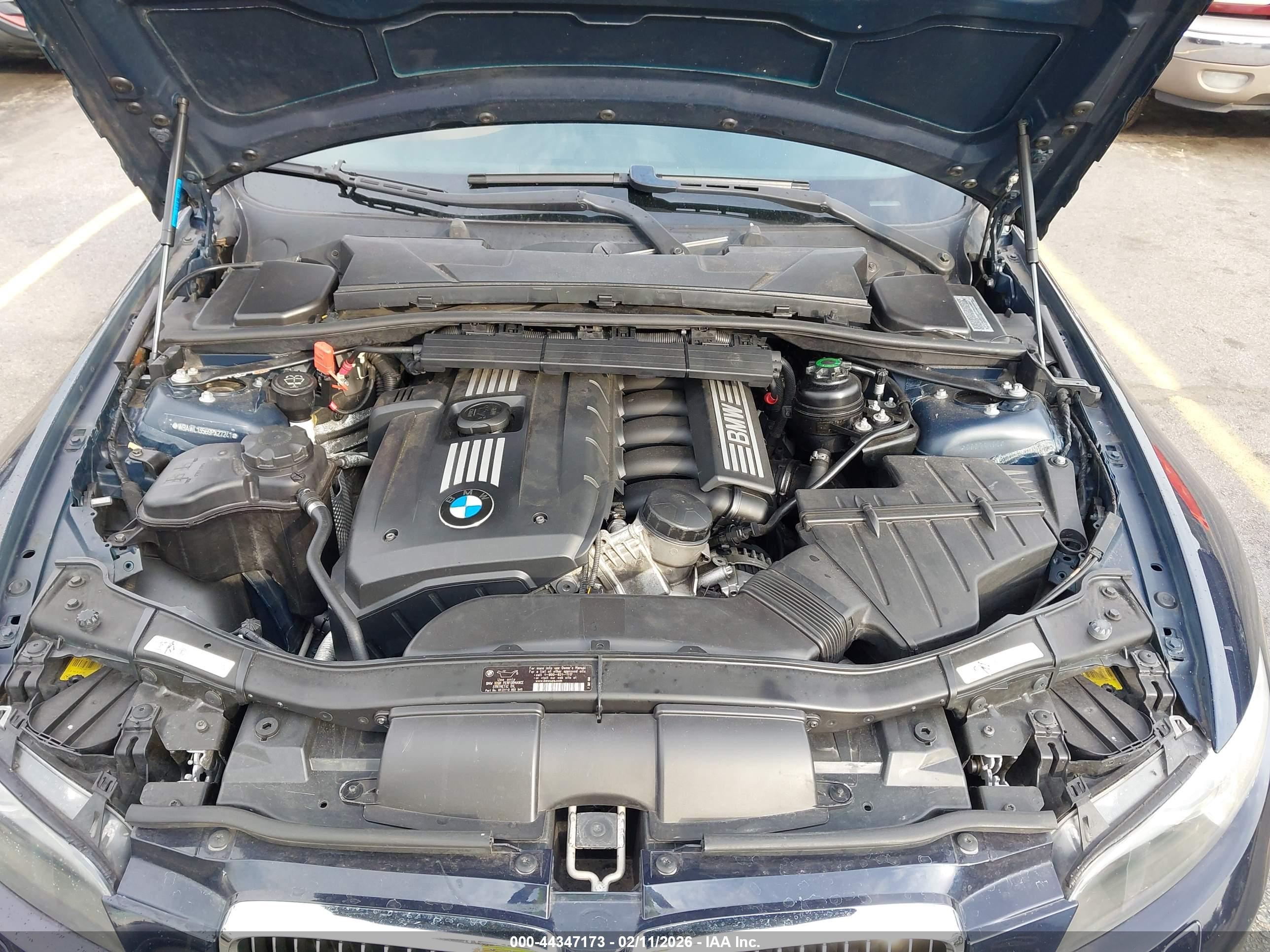 BMW 328I image 10