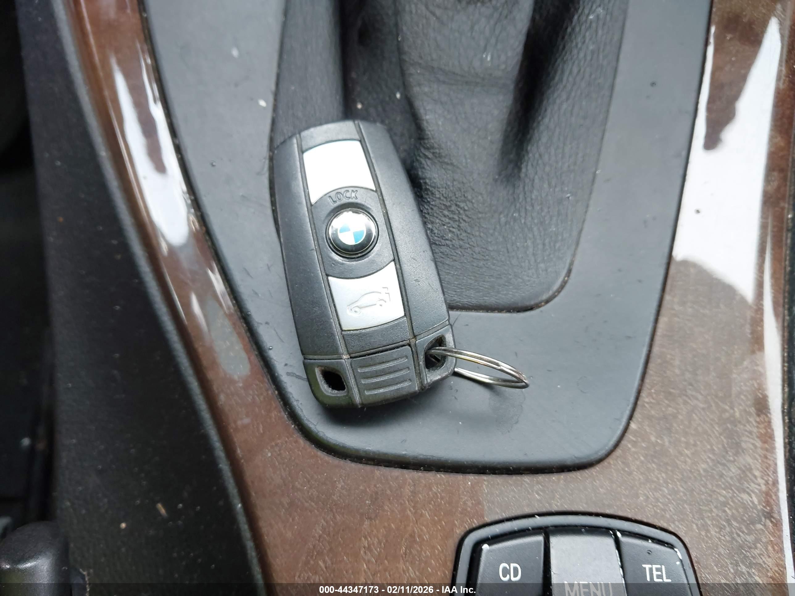 BMW 328I image 11