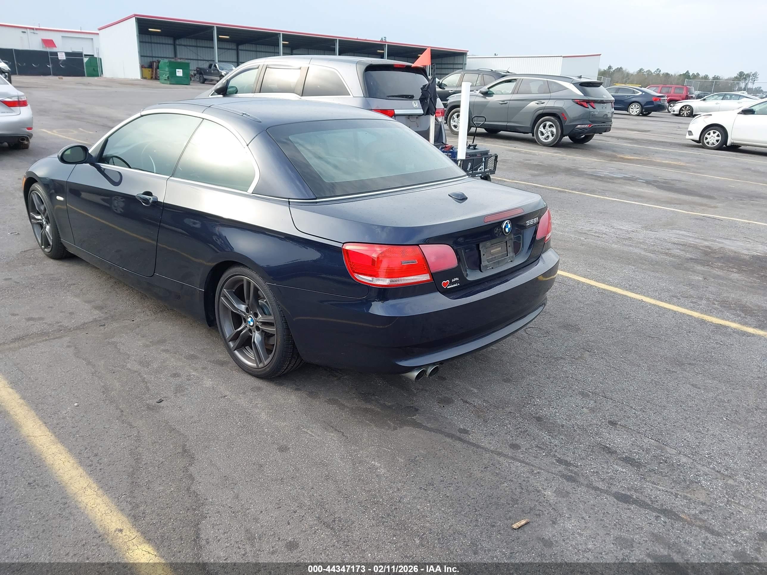BMW 328I image 3
