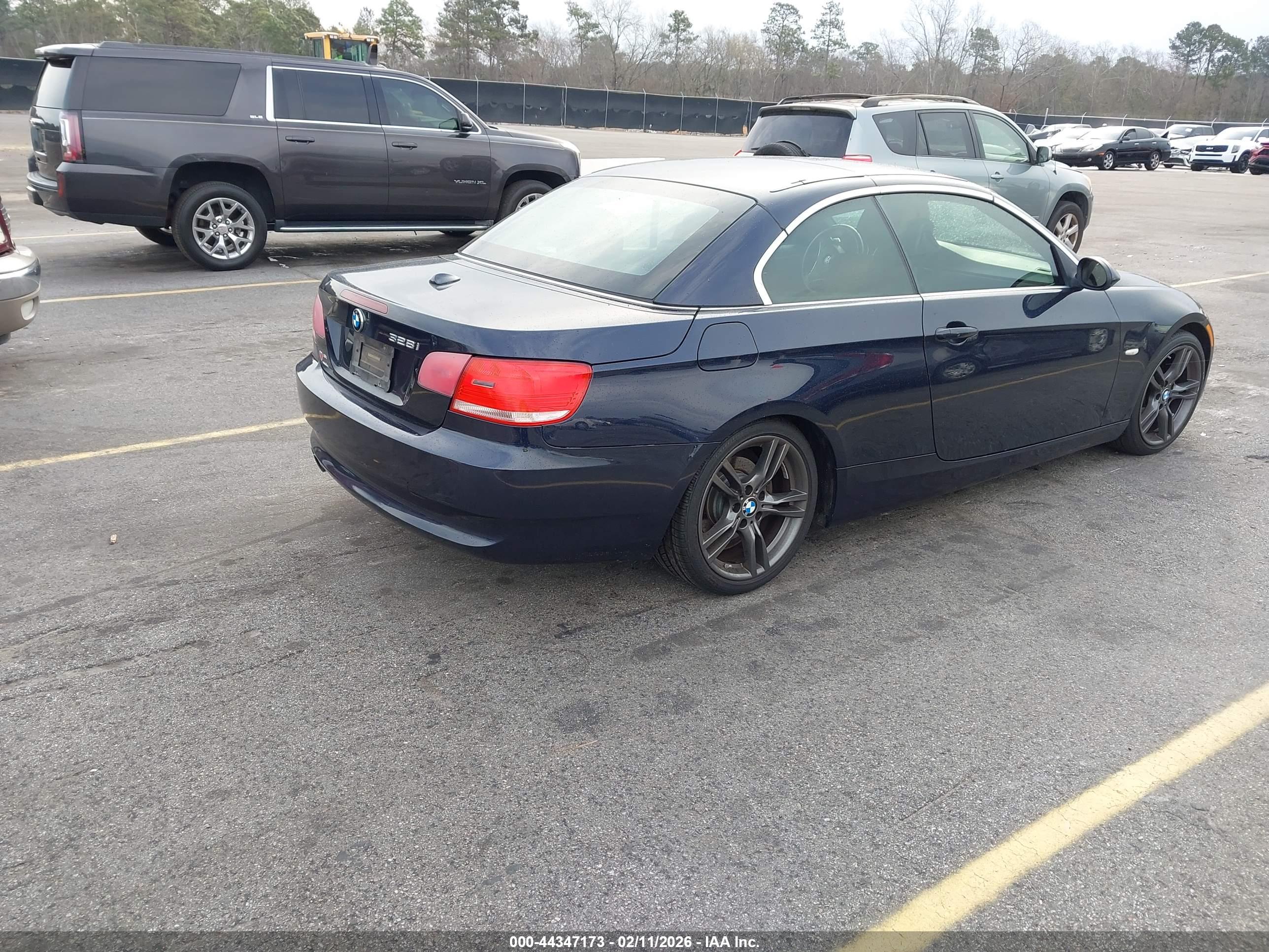 BMW 328I image 4
