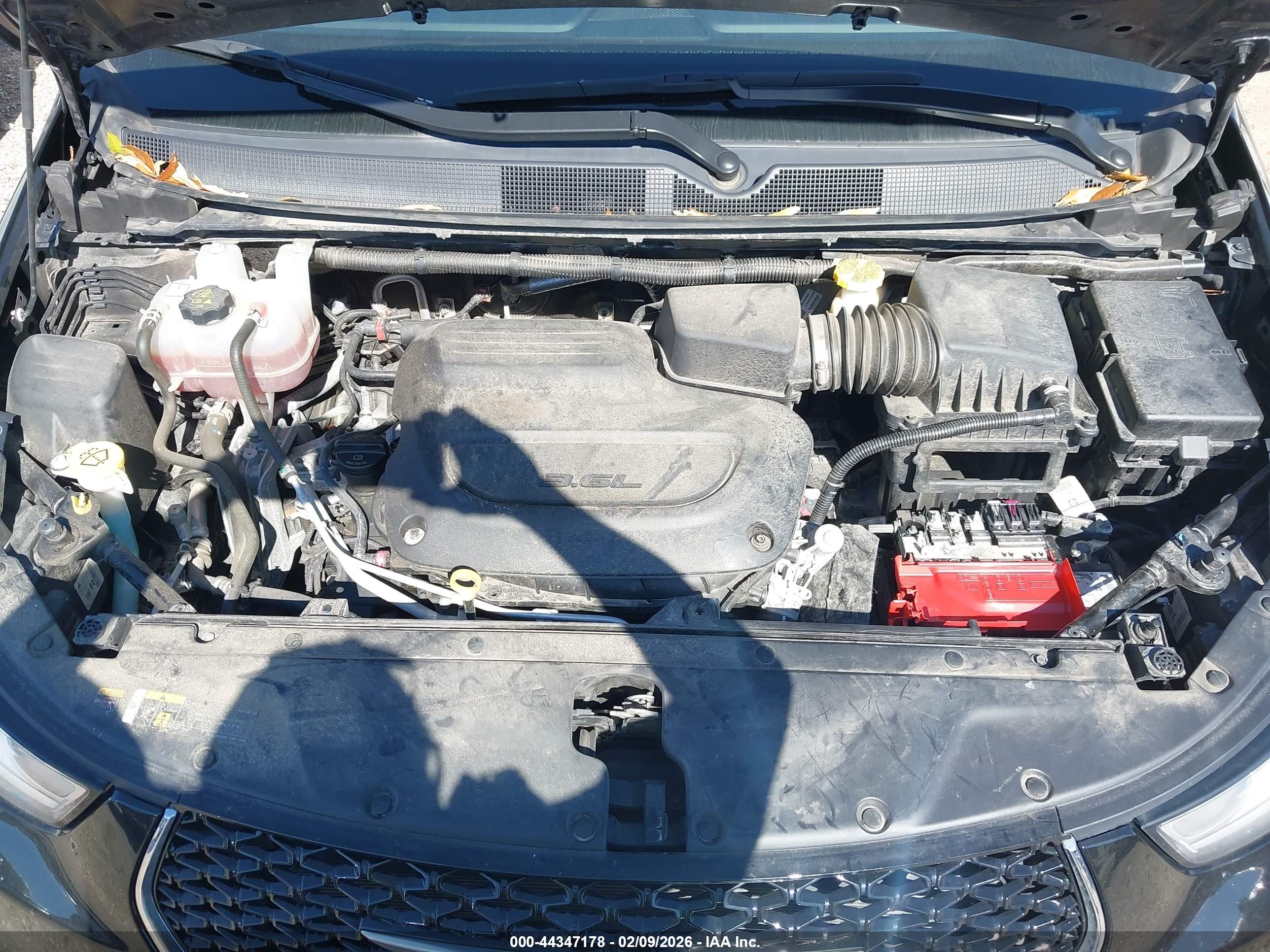 CHRYSLER PACIFICA image 10