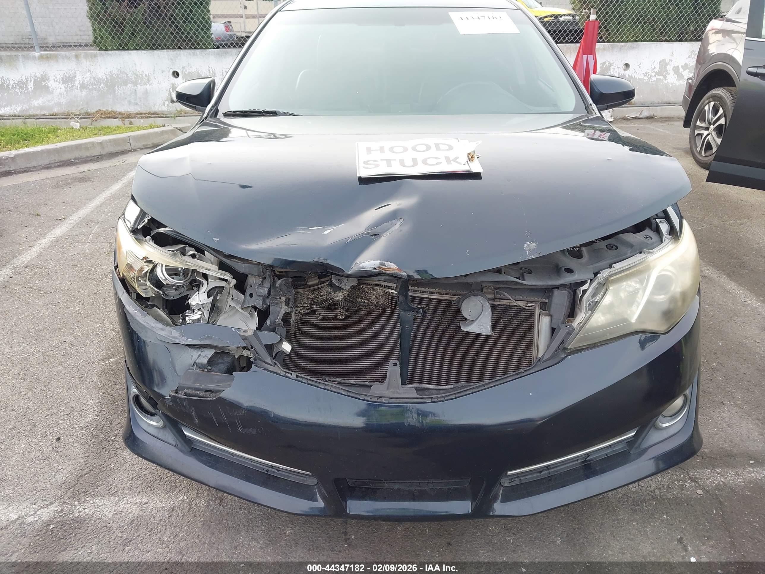 TOYOTA CAMRY image 6