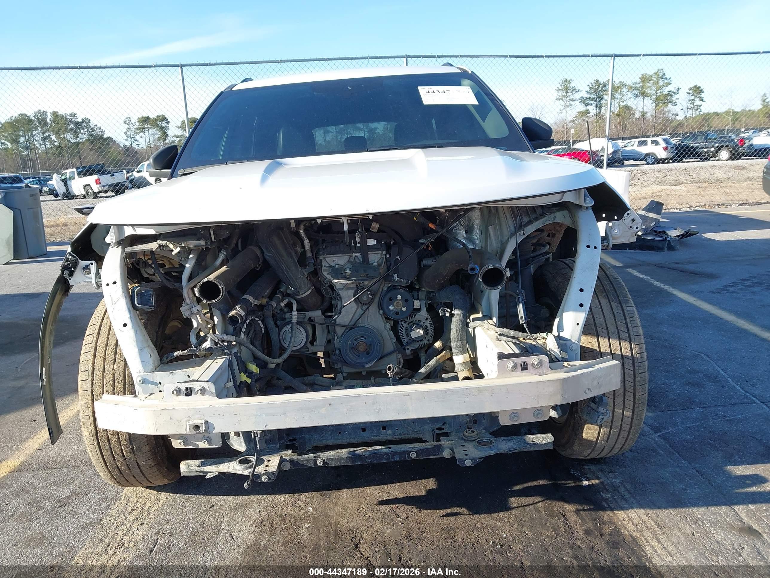 FORD EXPLORER image 6
