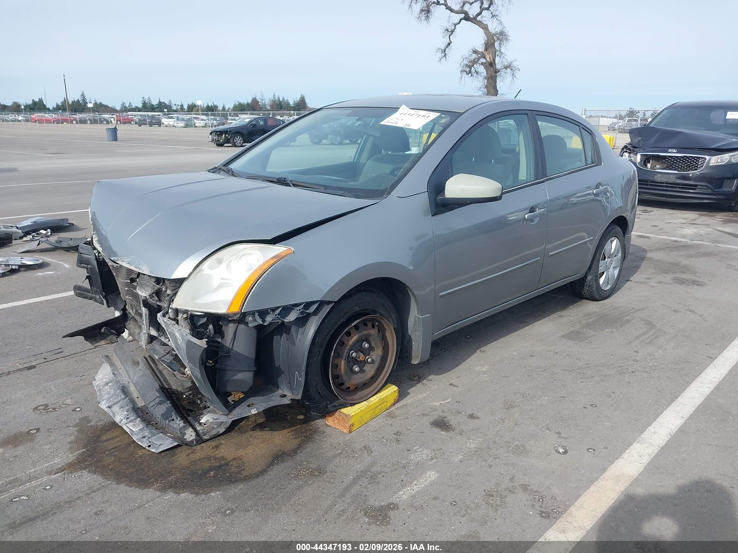 NISSAN SENTRA image 2