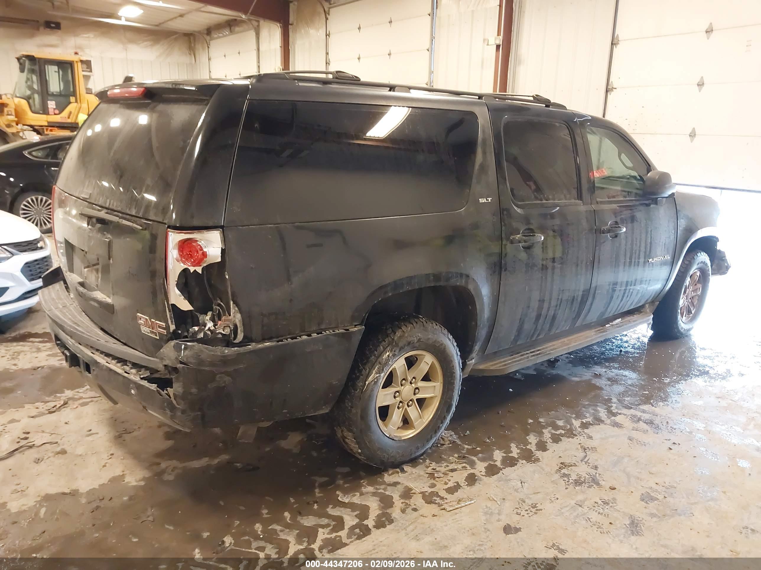 GMC YUKON image 4