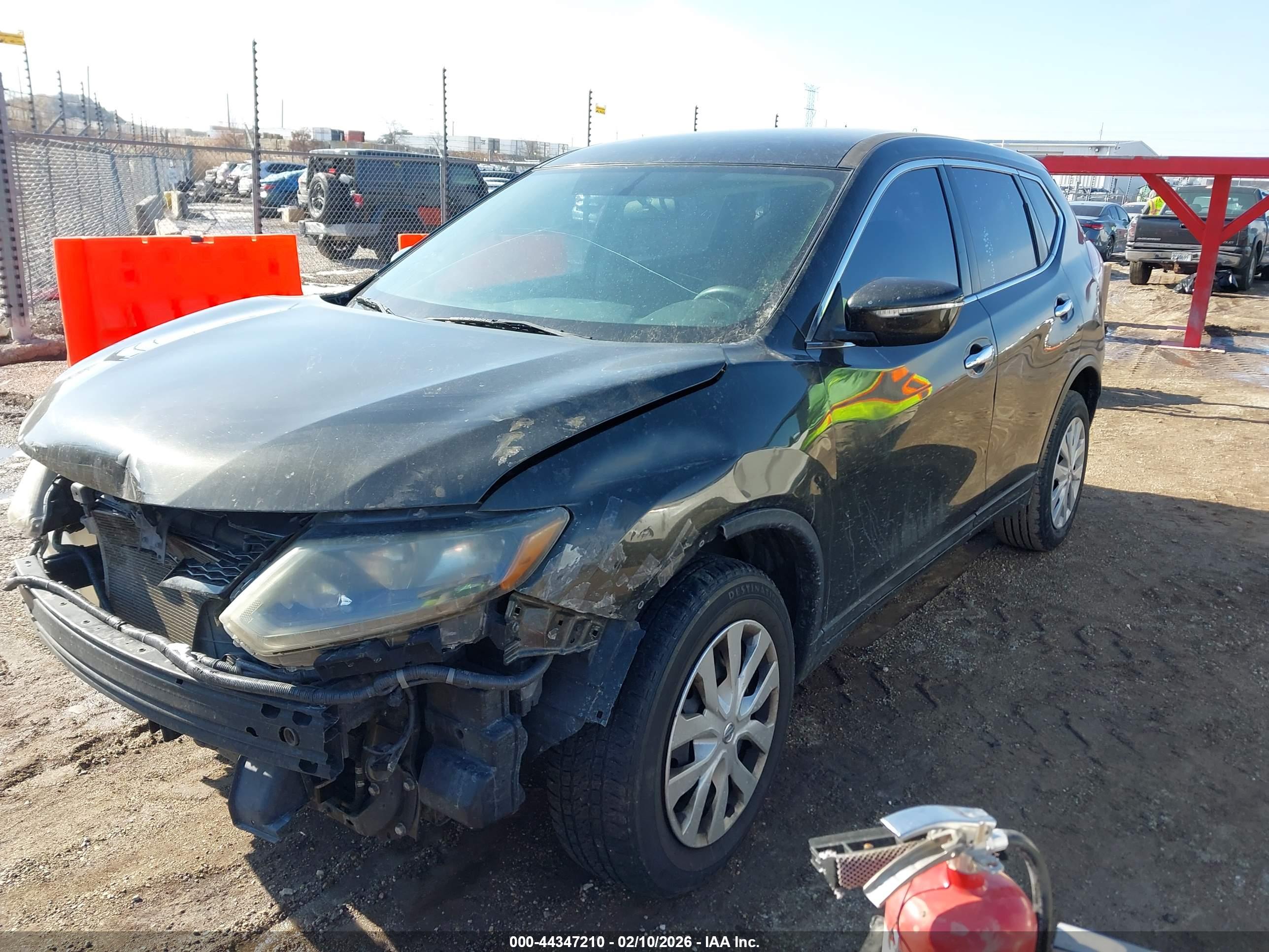 NISSAN ROGUE image 2