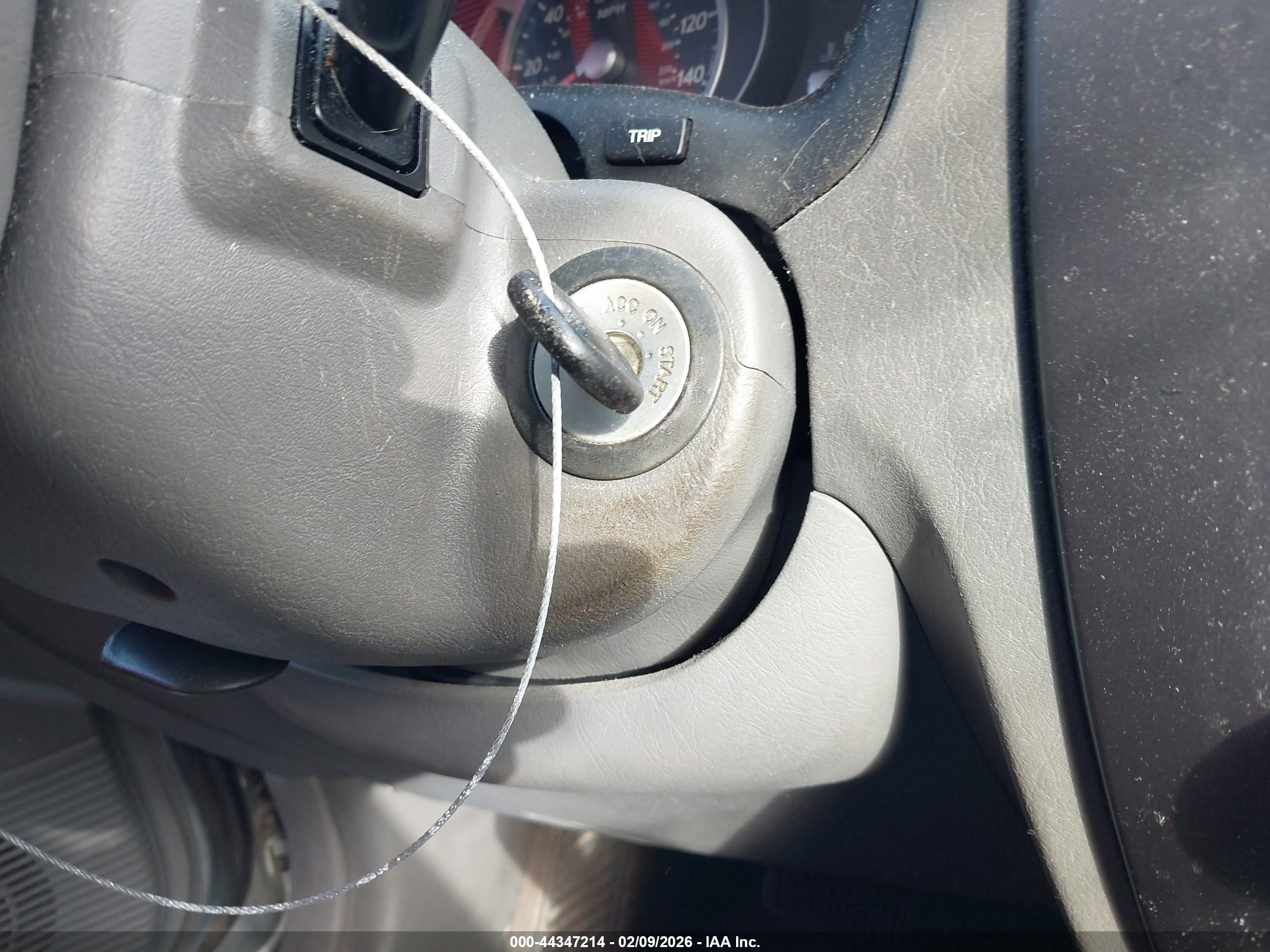 HYUNDAI TUCSON image 11