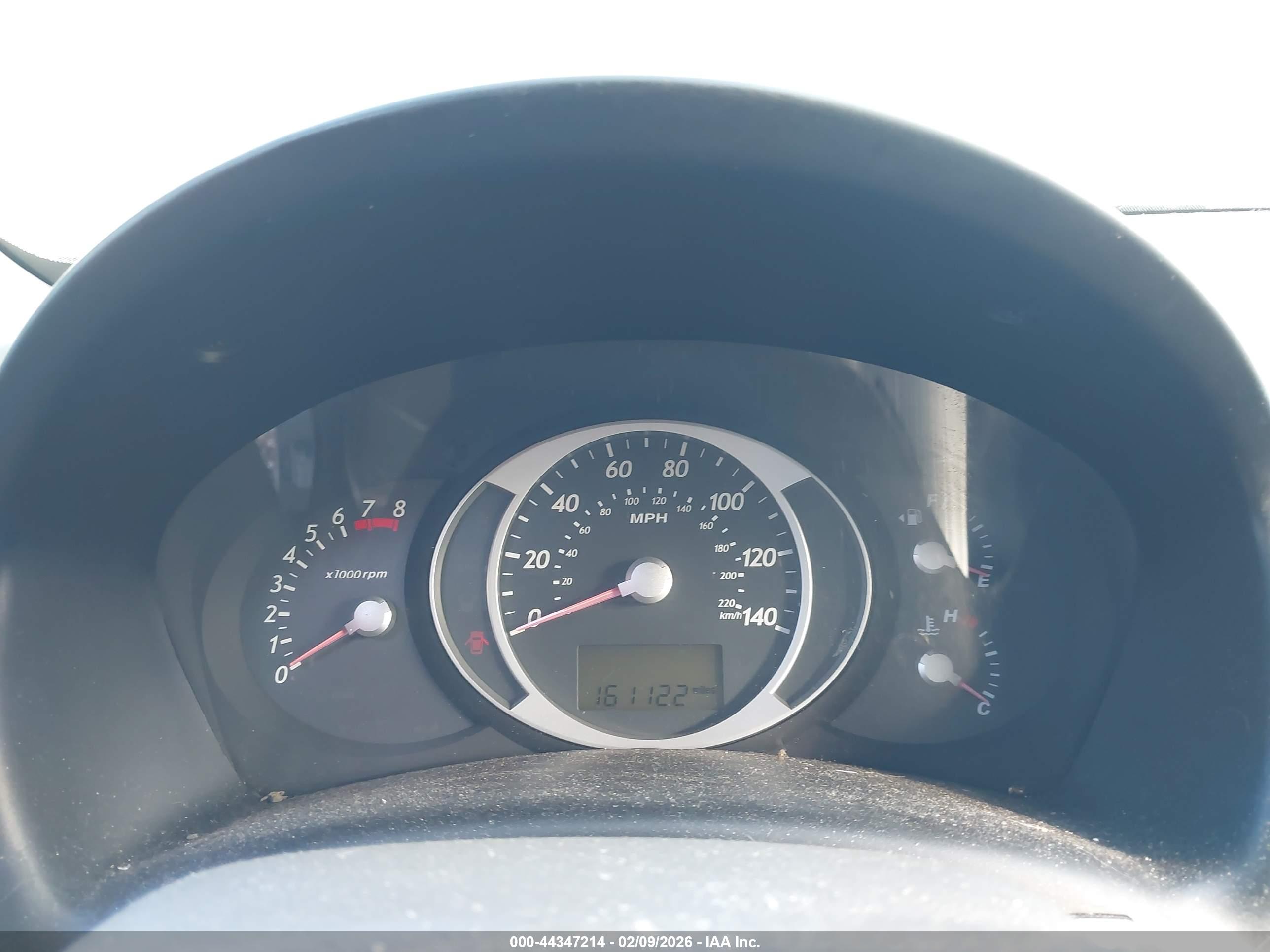 HYUNDAI TUCSON image 7