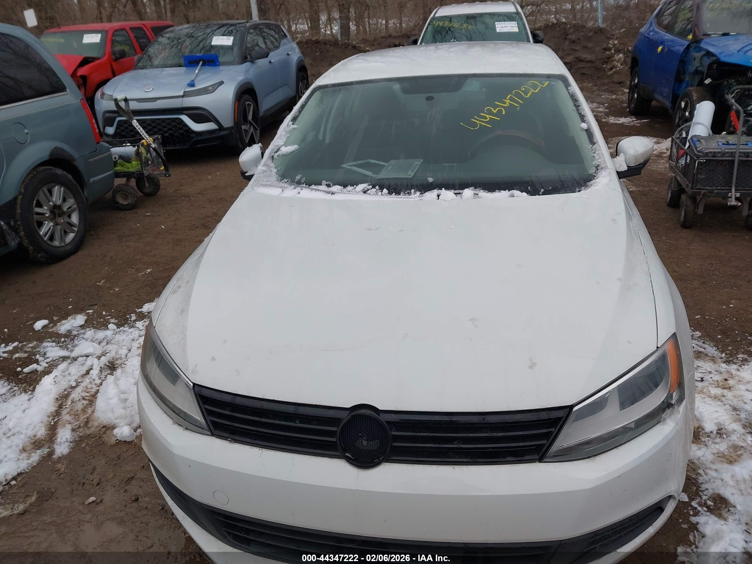 VOLKSWAGEN JETTA image 6