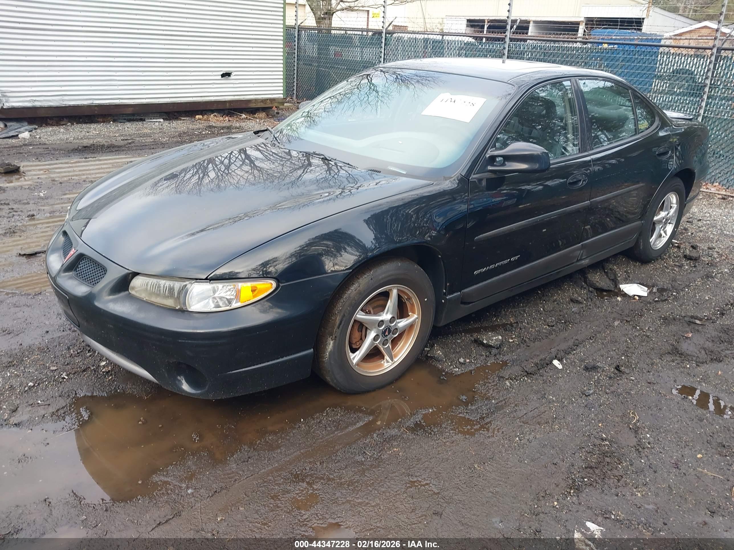 PONTIAC GRAND image 2