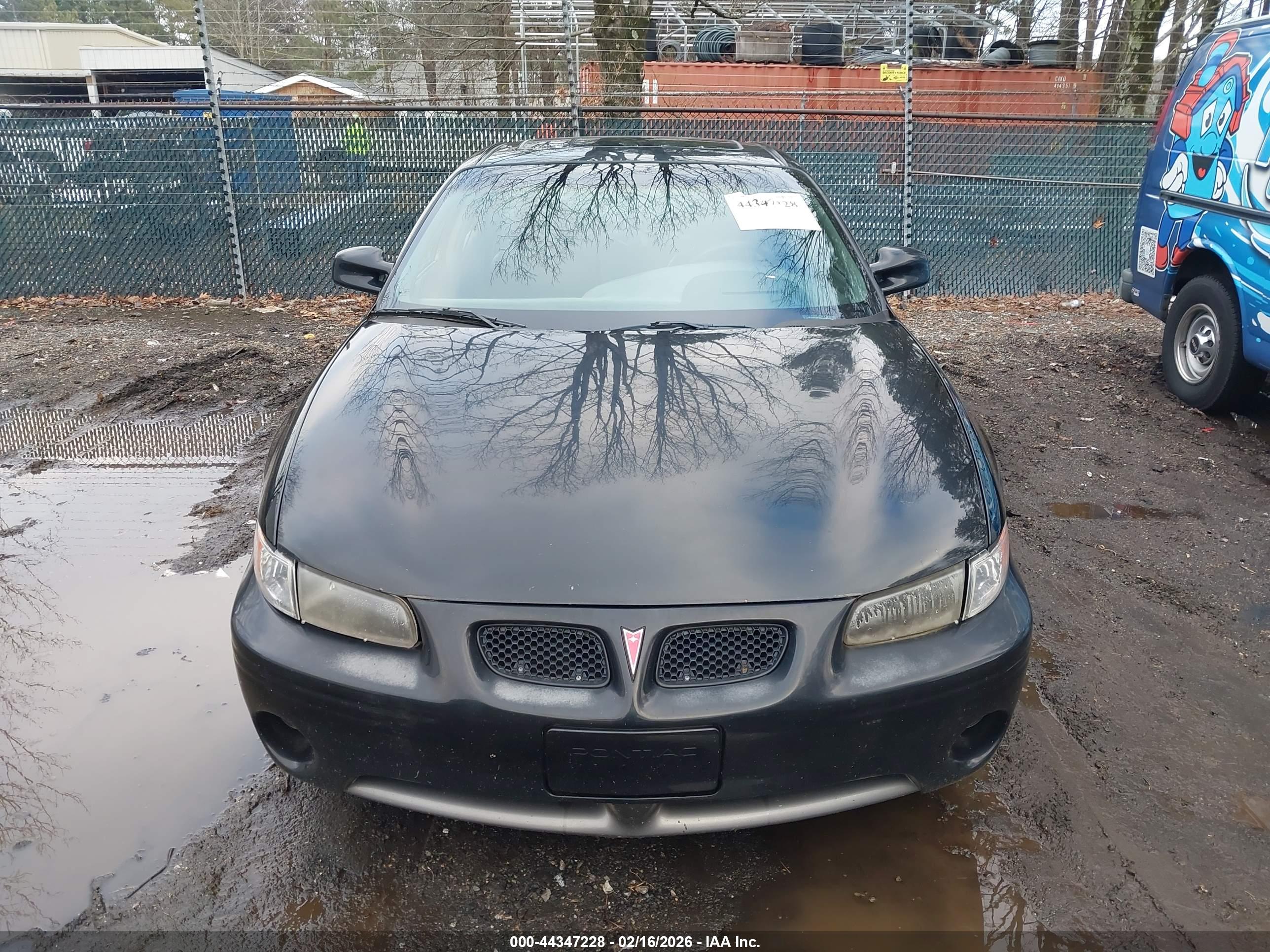PONTIAC GRAND image 6