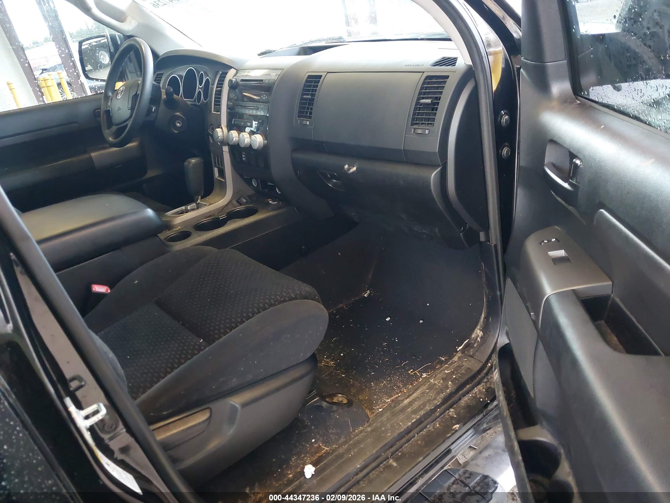 TOYOTA TUNDRA image 5