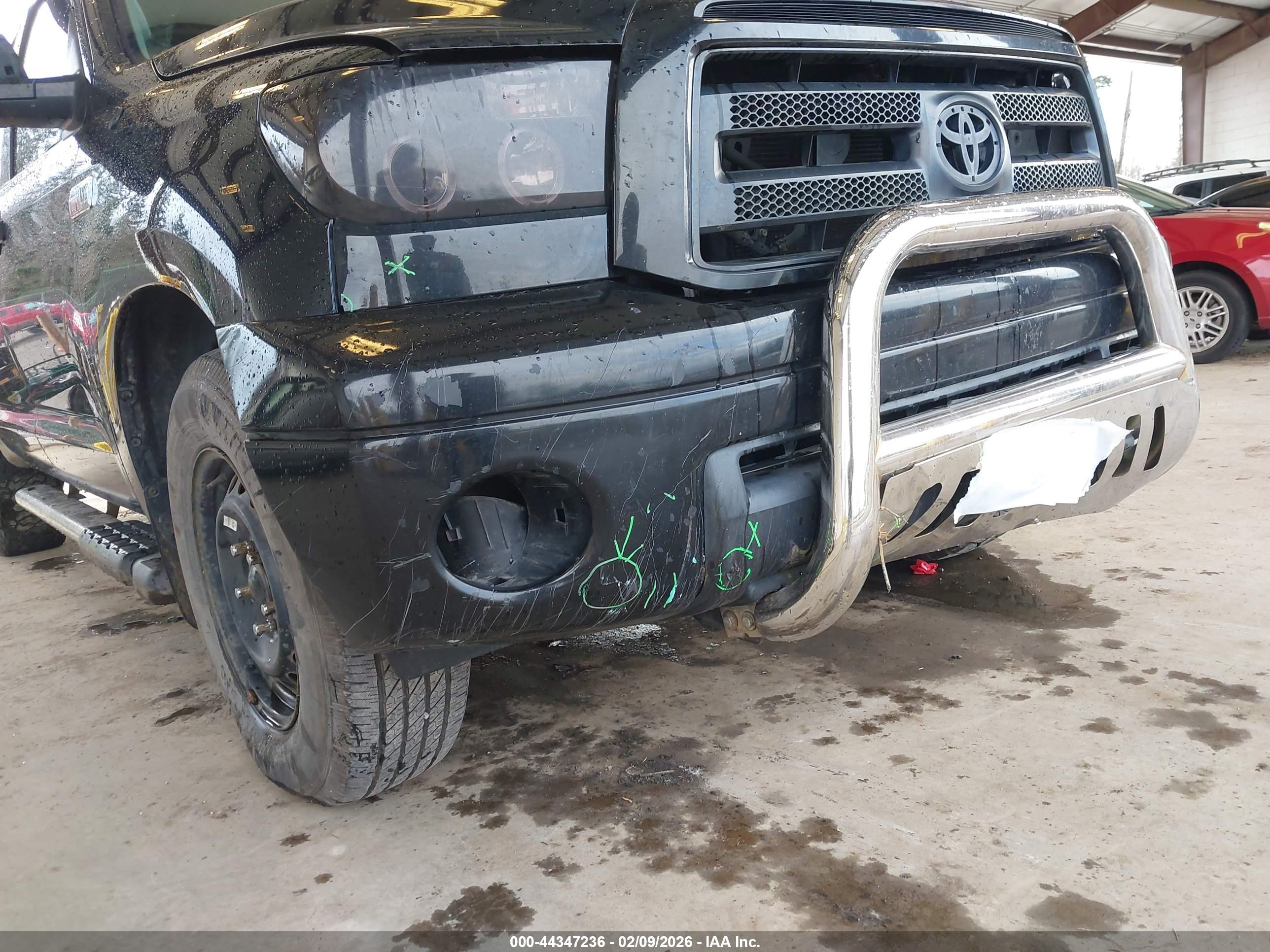 TOYOTA TUNDRA image 6