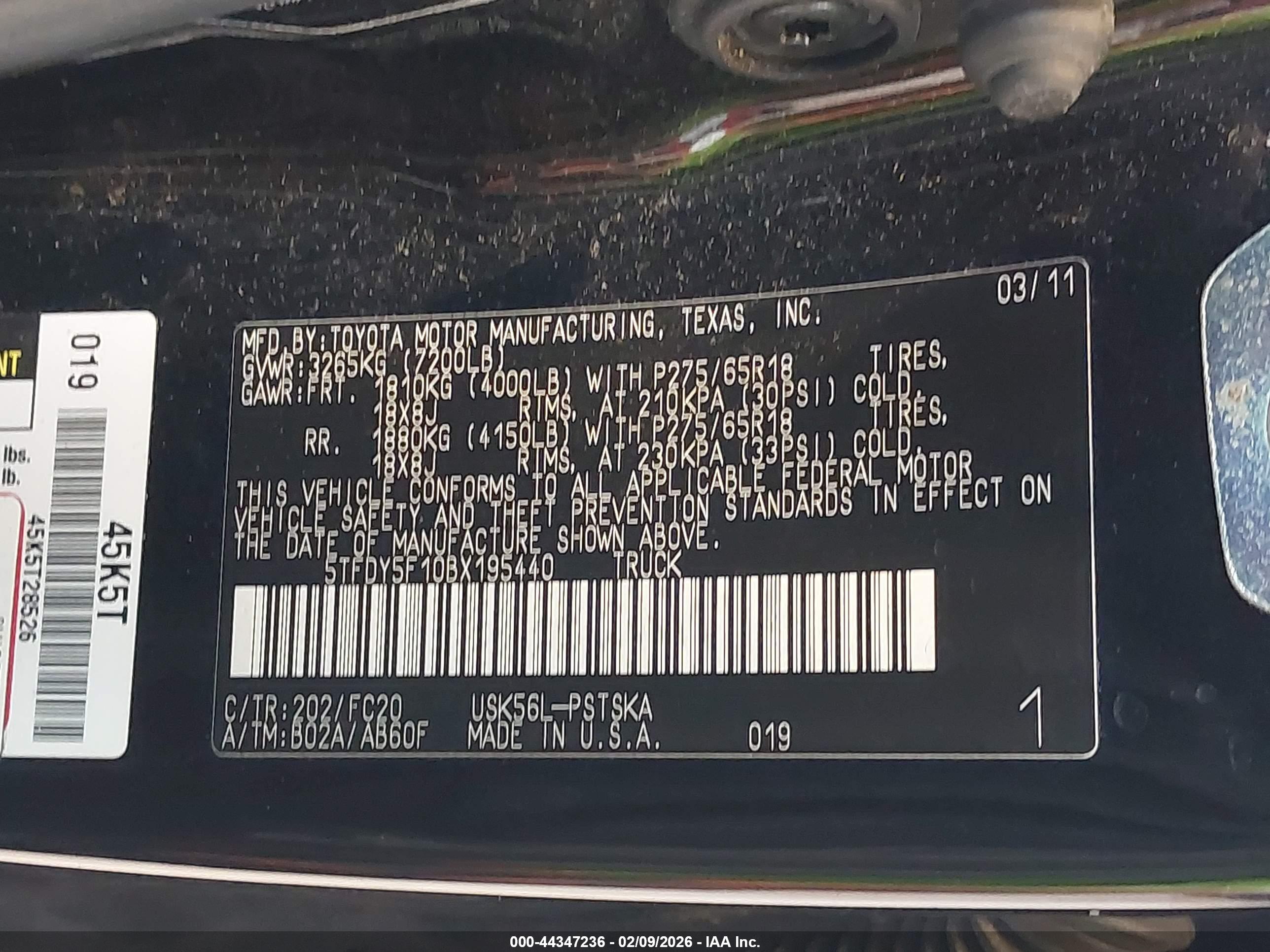 TOYOTA TUNDRA image 9