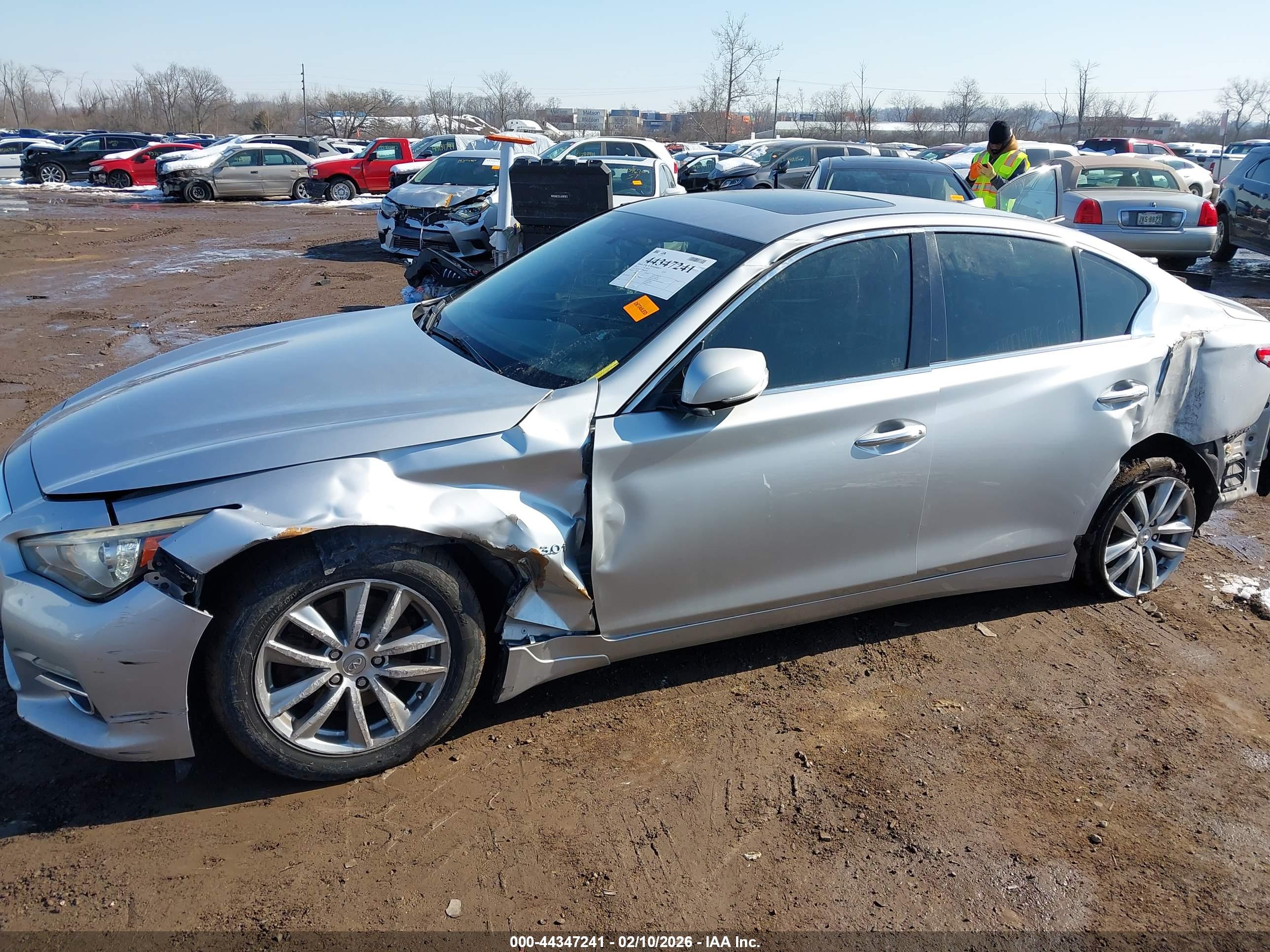 INFINITI Q50 image 6