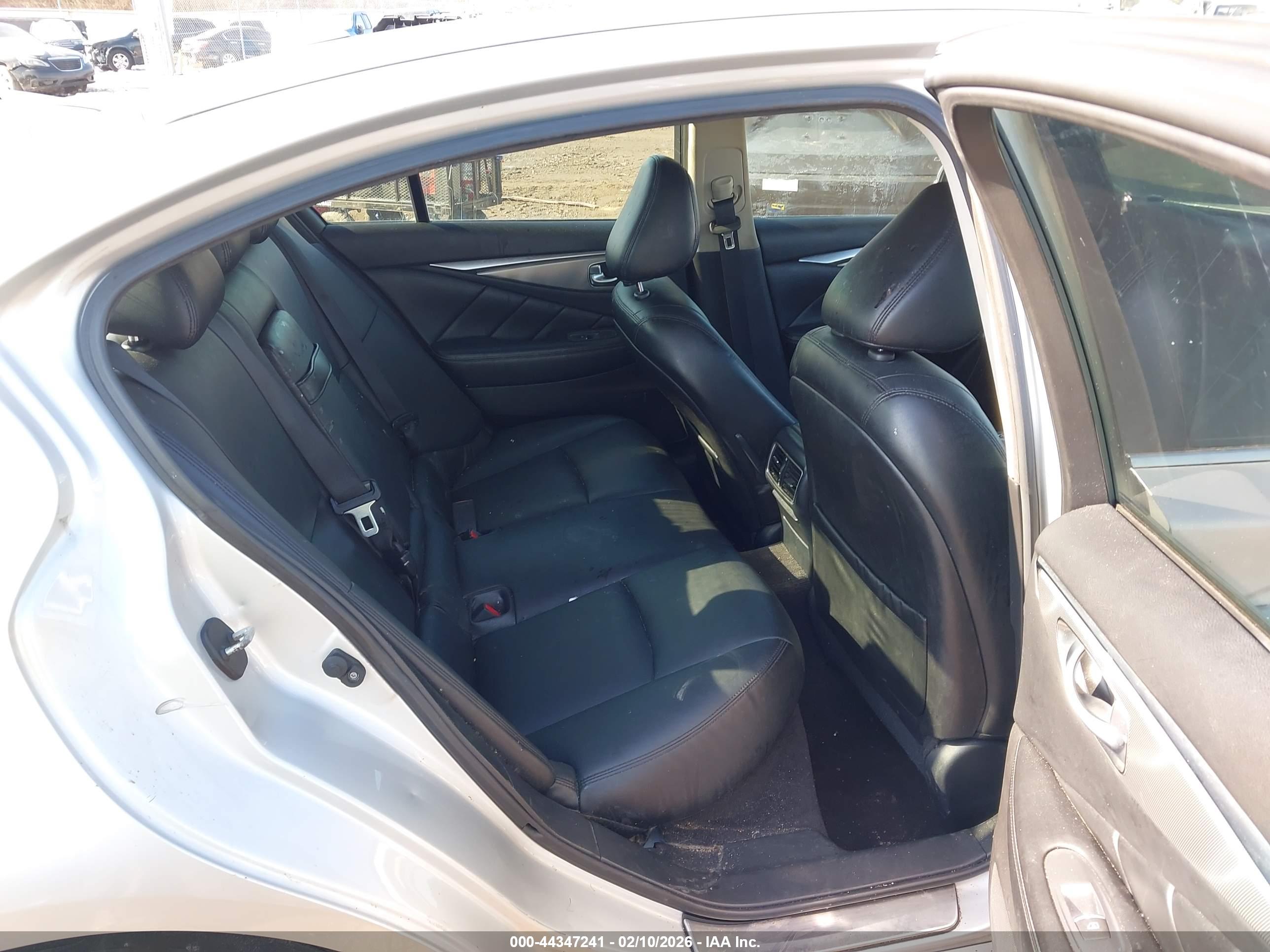 INFINITI Q50 image 8