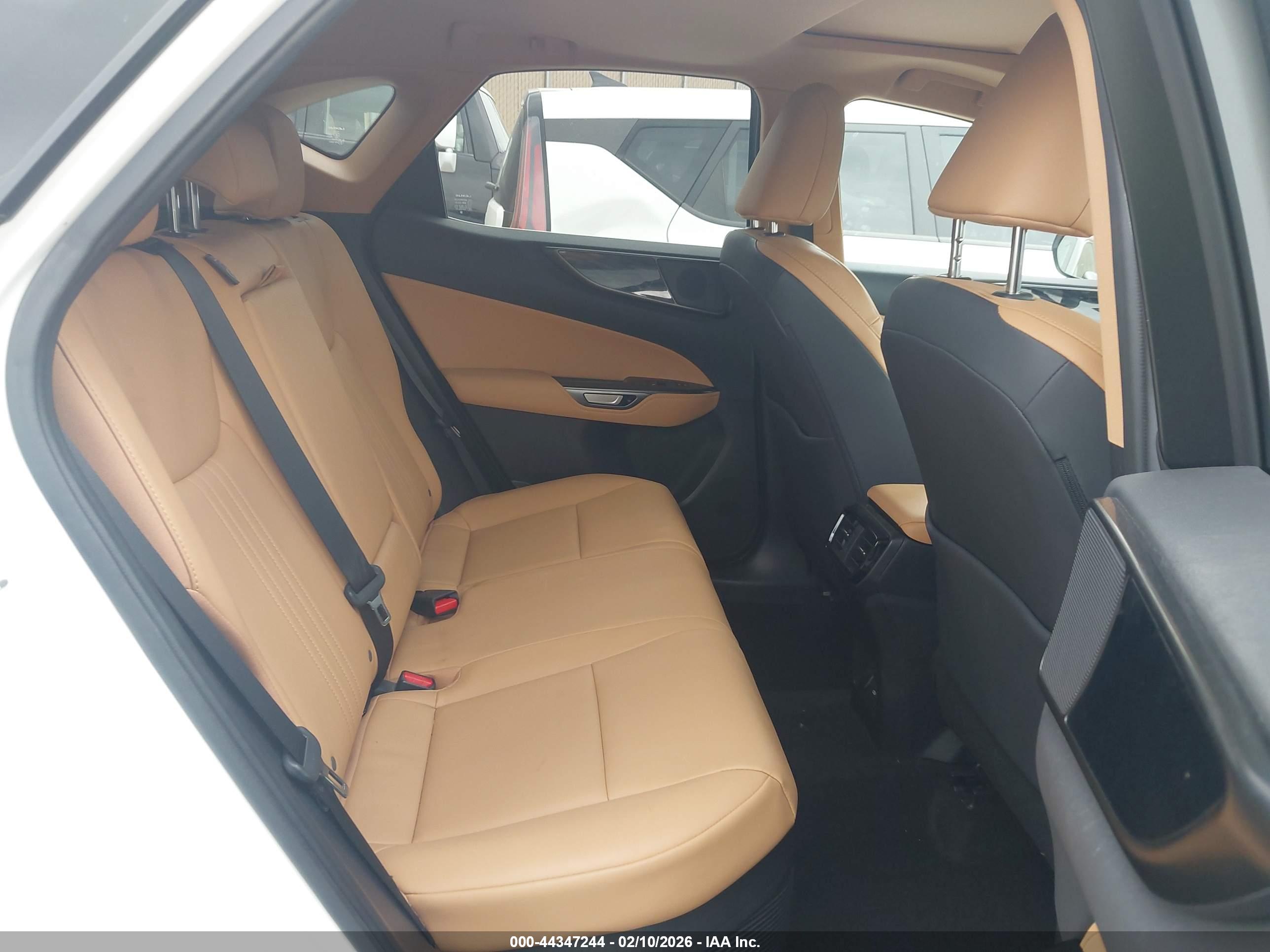 LEXUS NX image 8