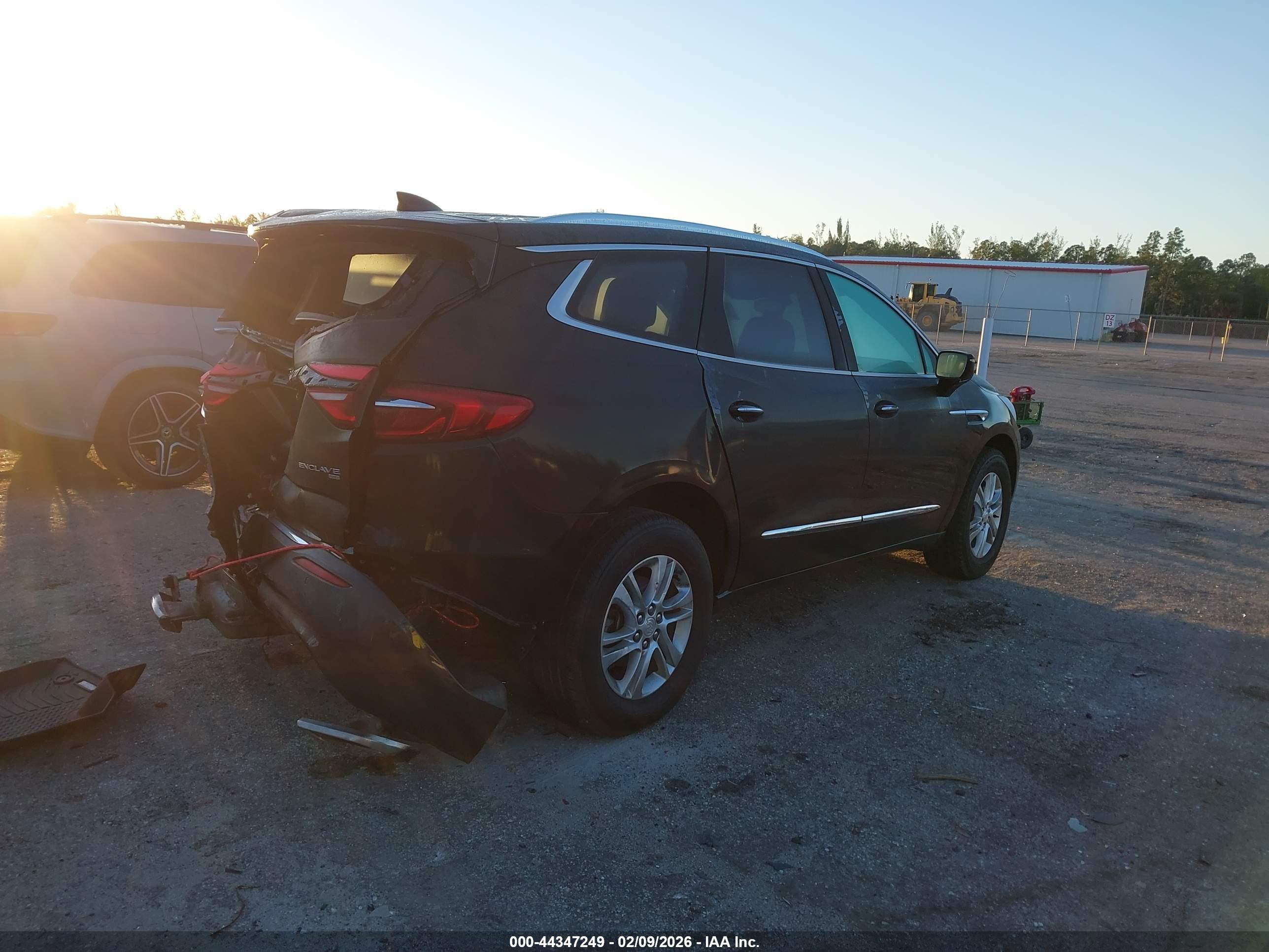 BUICK ENCLAVE image 4
