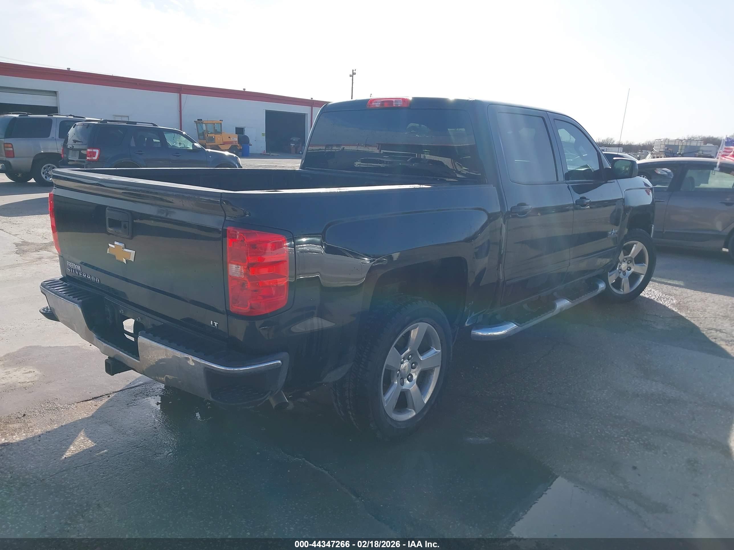 CHEVROLET SILVERADO image 4