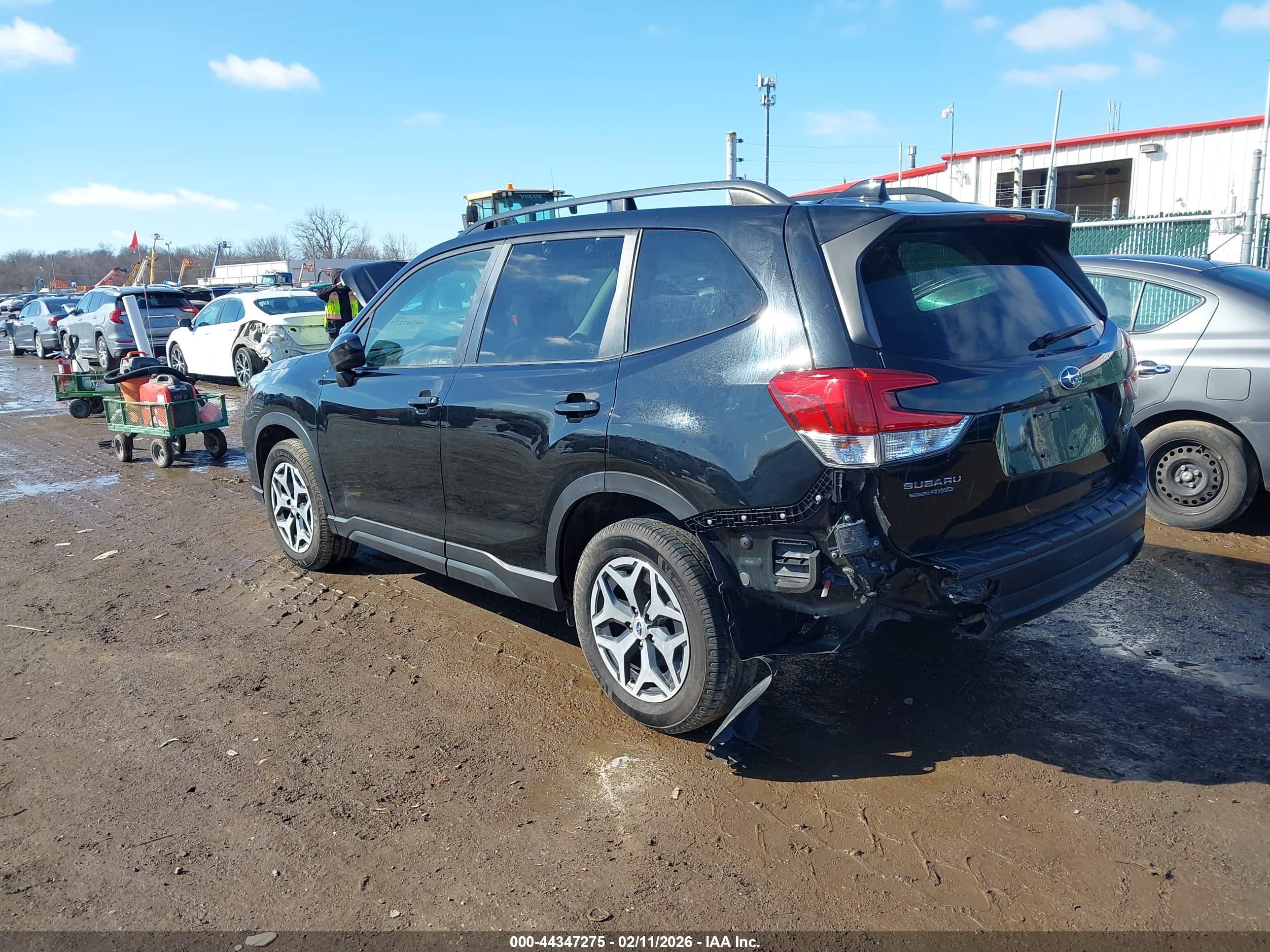SUBARU FORESTER image 3