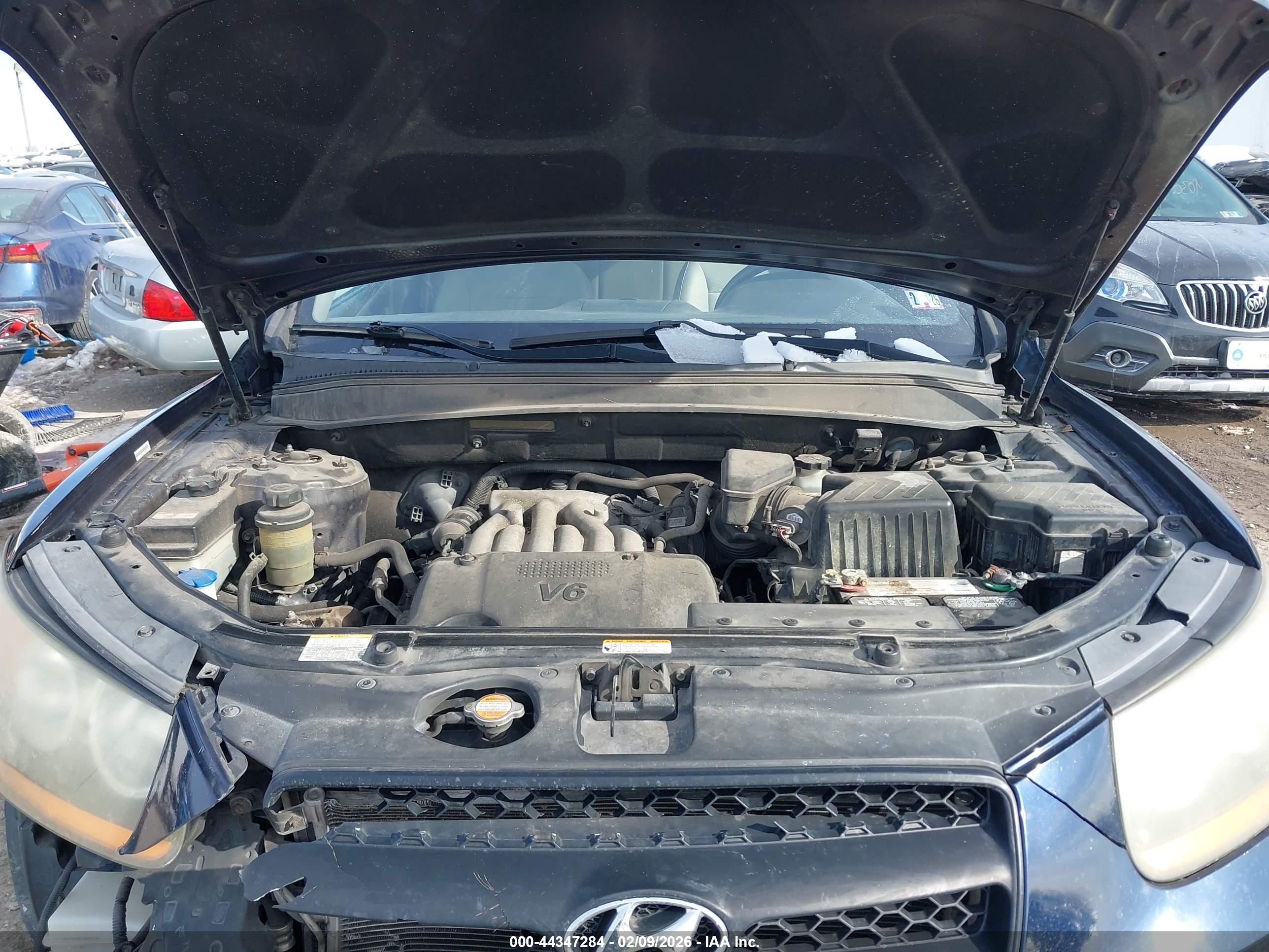 HYUNDAI SANTA image 10