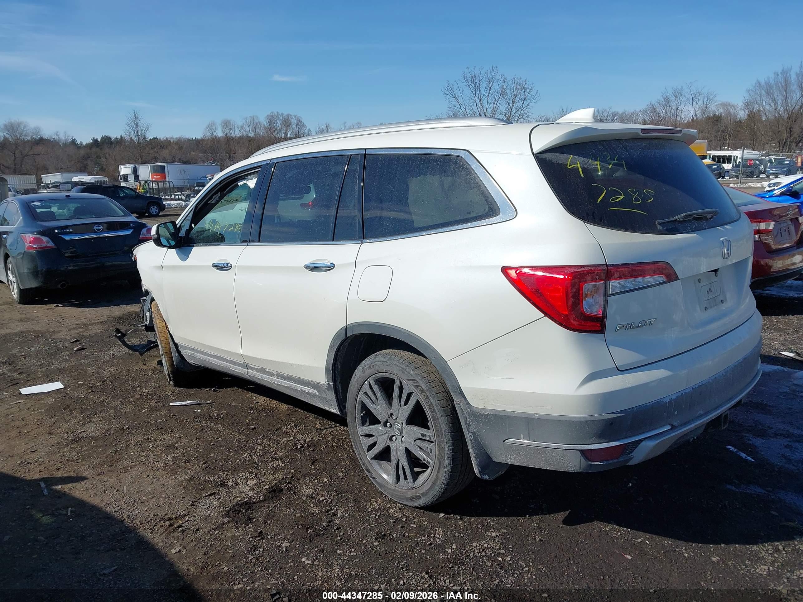 HONDA PILOT image 3