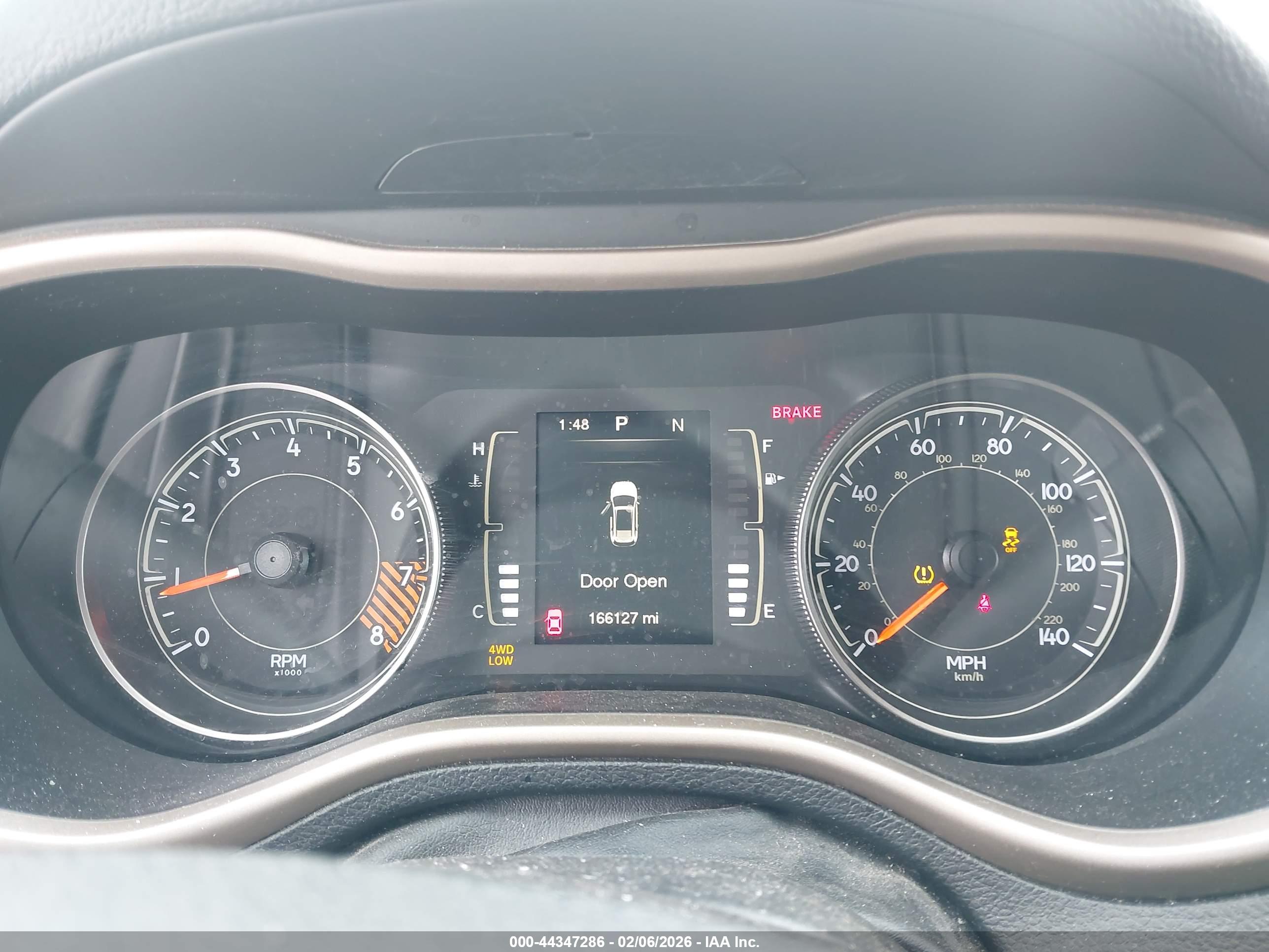 JEEP CHEROKEE image 7