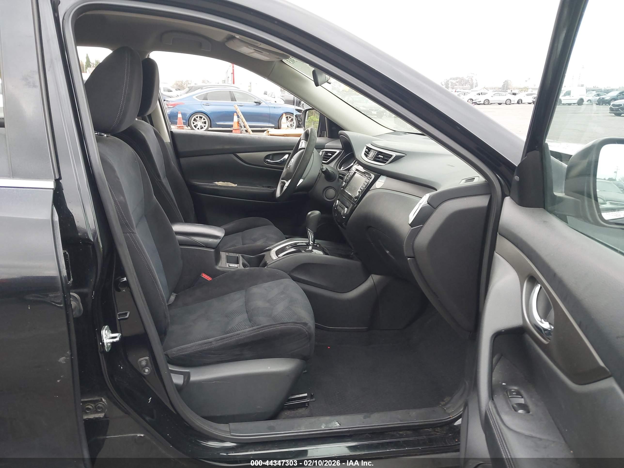 NISSAN ROGUE image 5