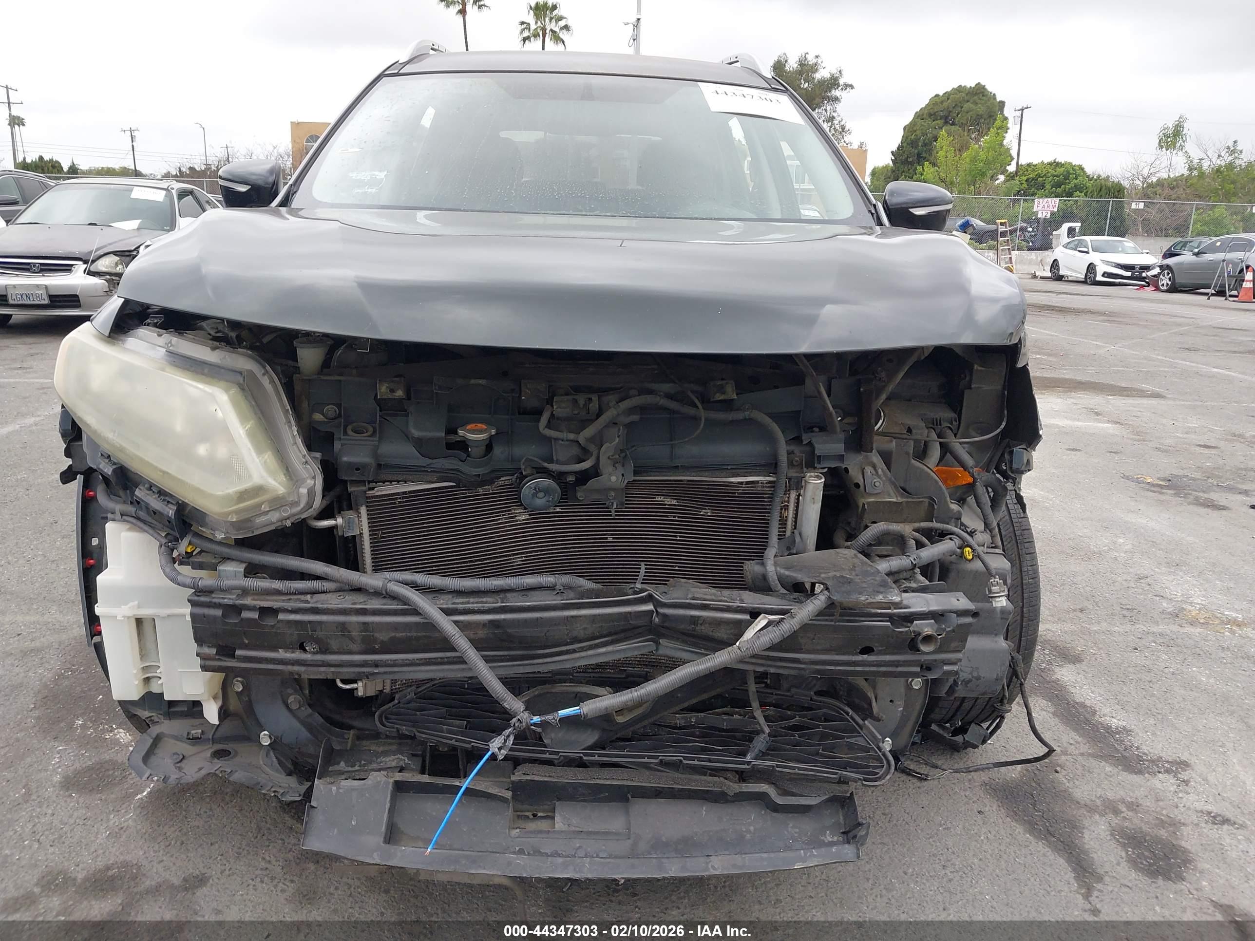 NISSAN ROGUE image 6