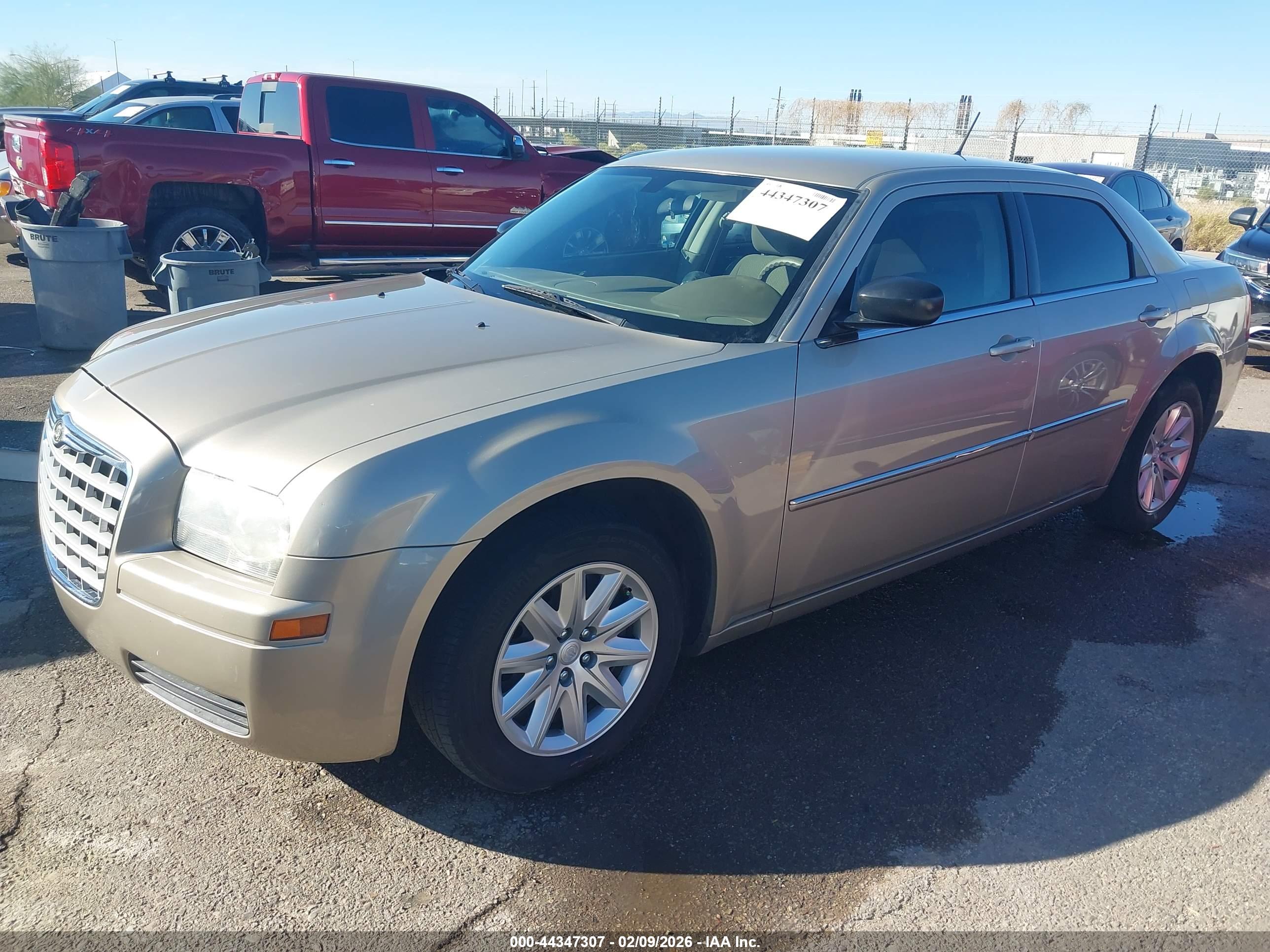 CHRYSLER 300 image 2