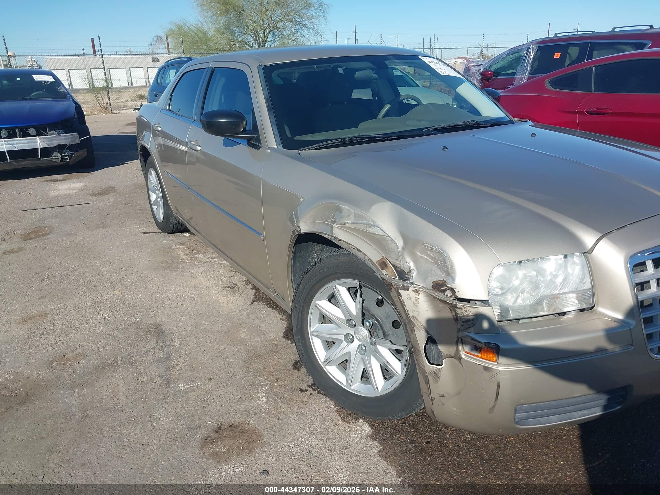 CHRYSLER 300 image 6