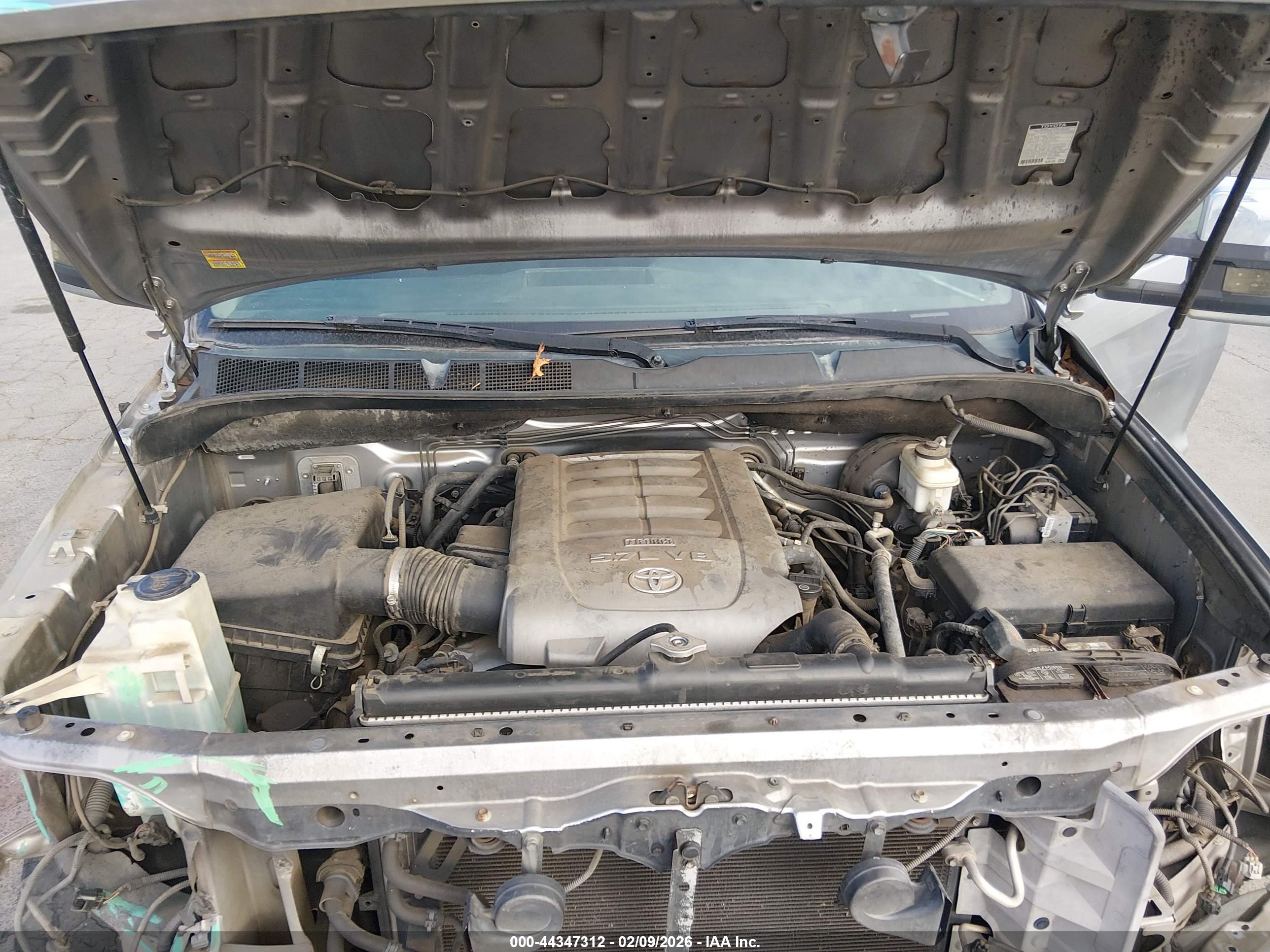 TOYOTA TUNDRA image 10