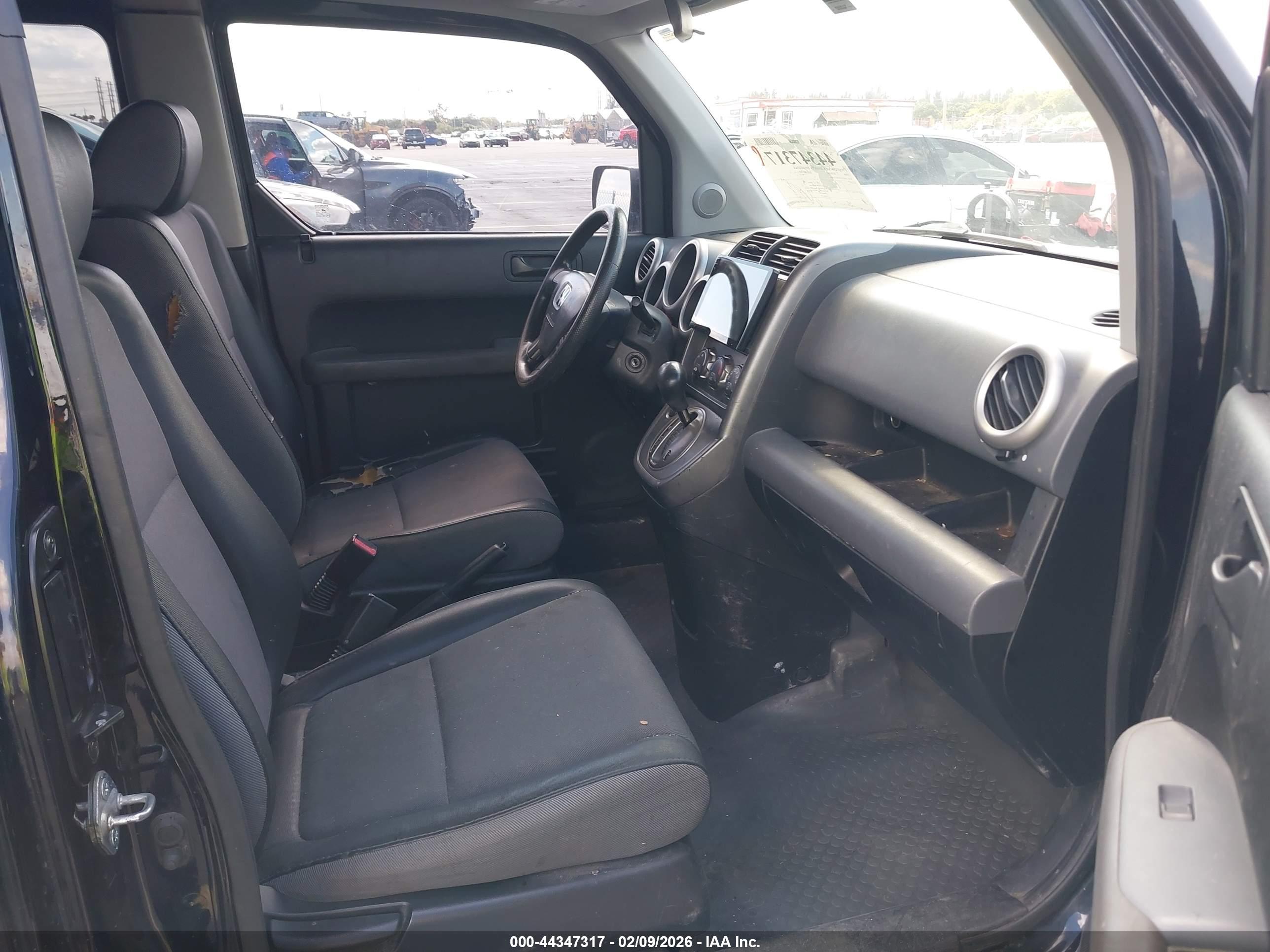 HONDA ELEMENT image 5