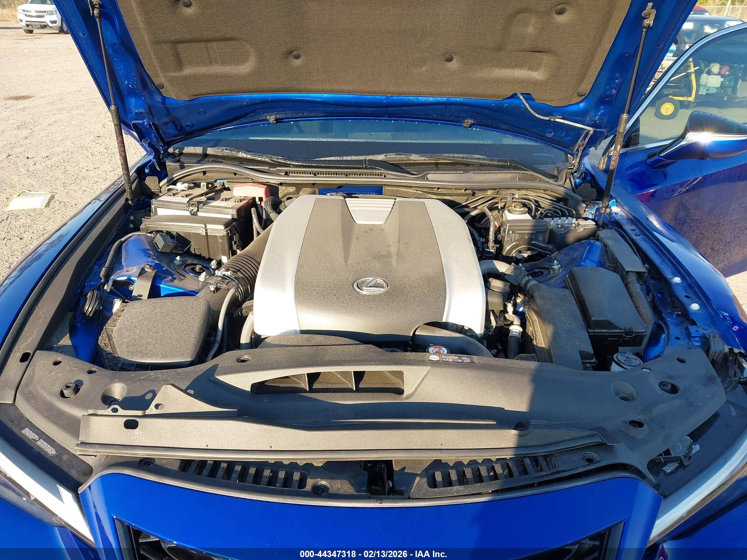 LEXUS IS image 10