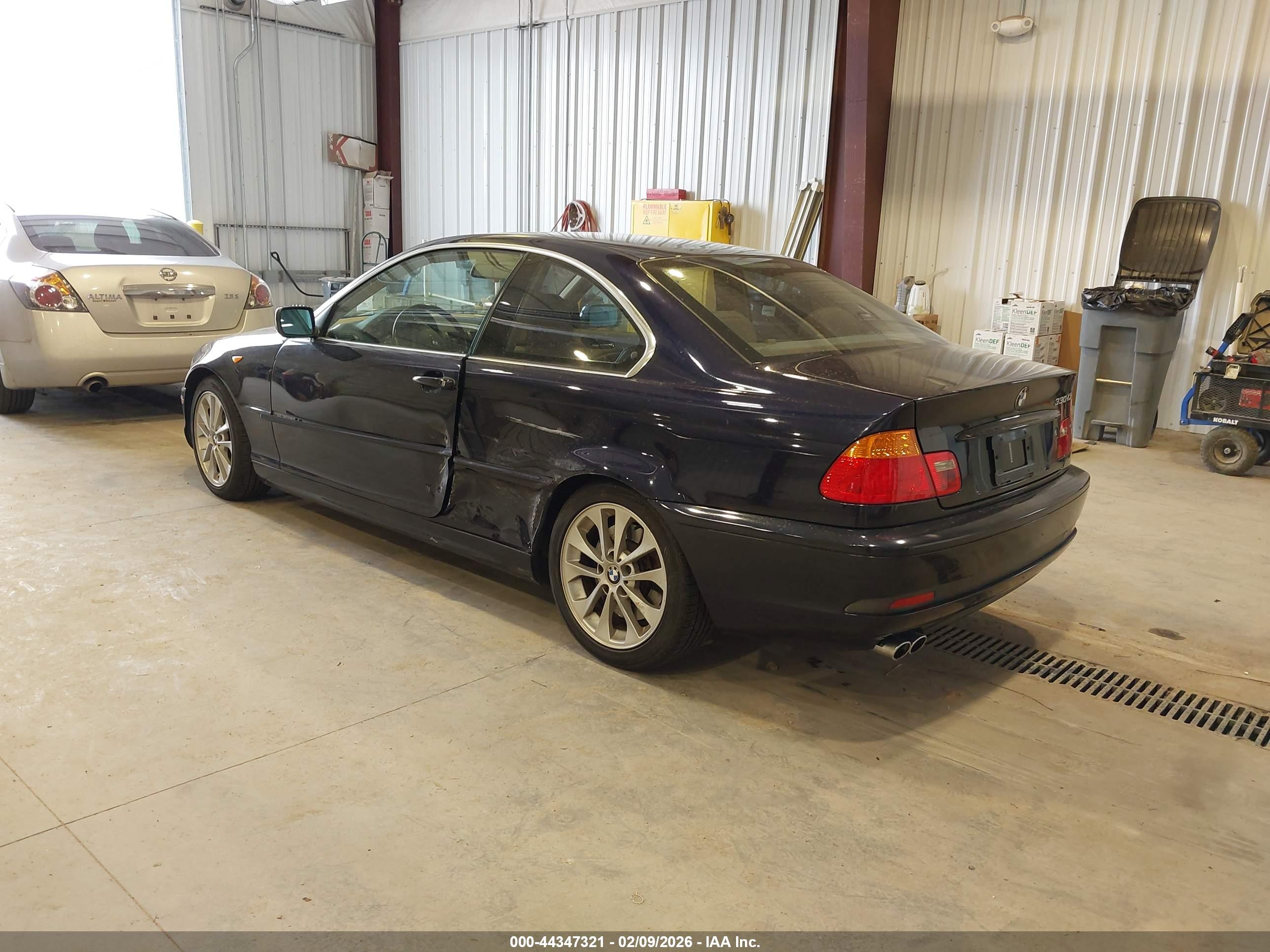 BMW 330CI image 3