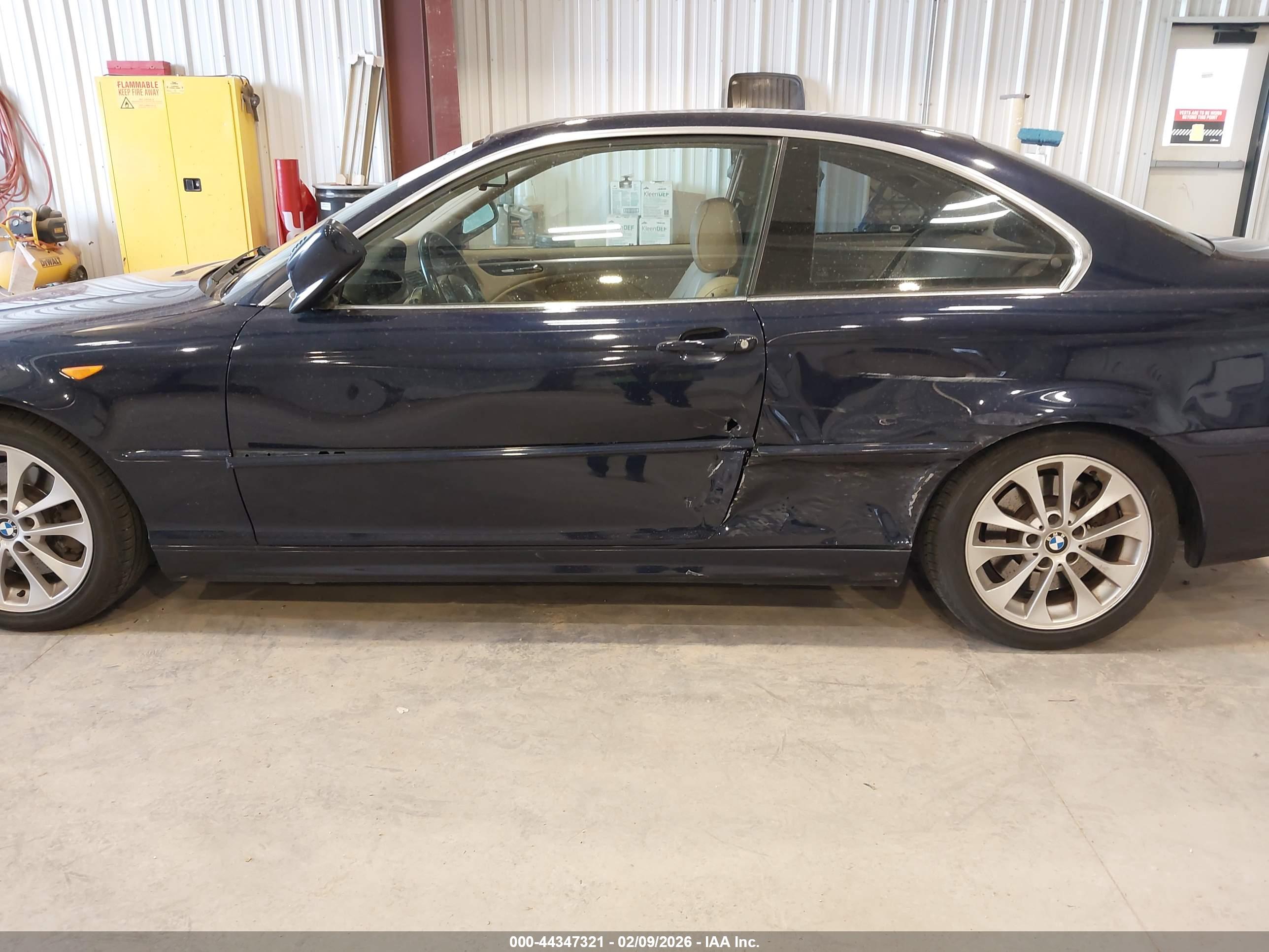 BMW 330CI image 6