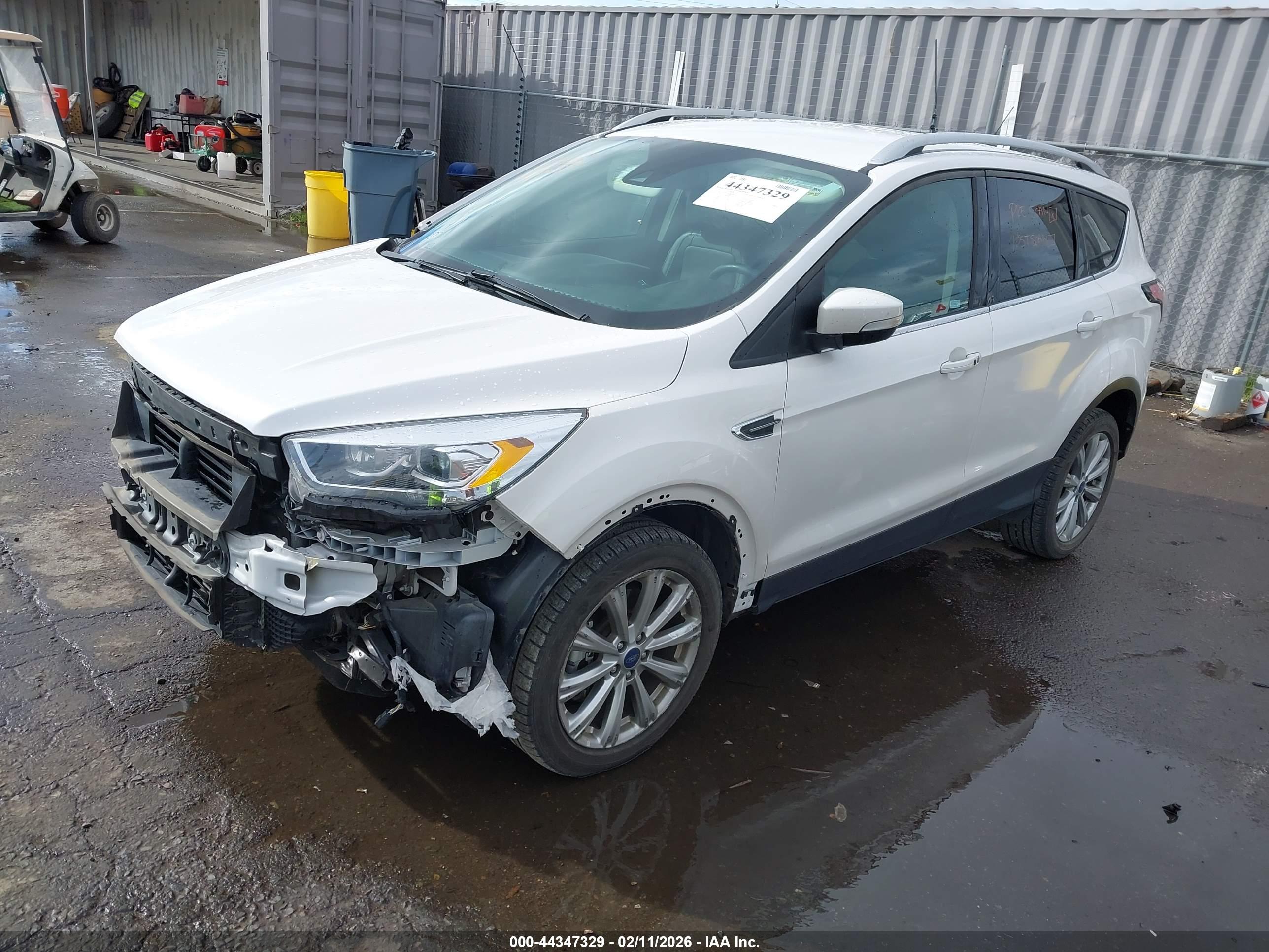 FORD ESCAPE image 2