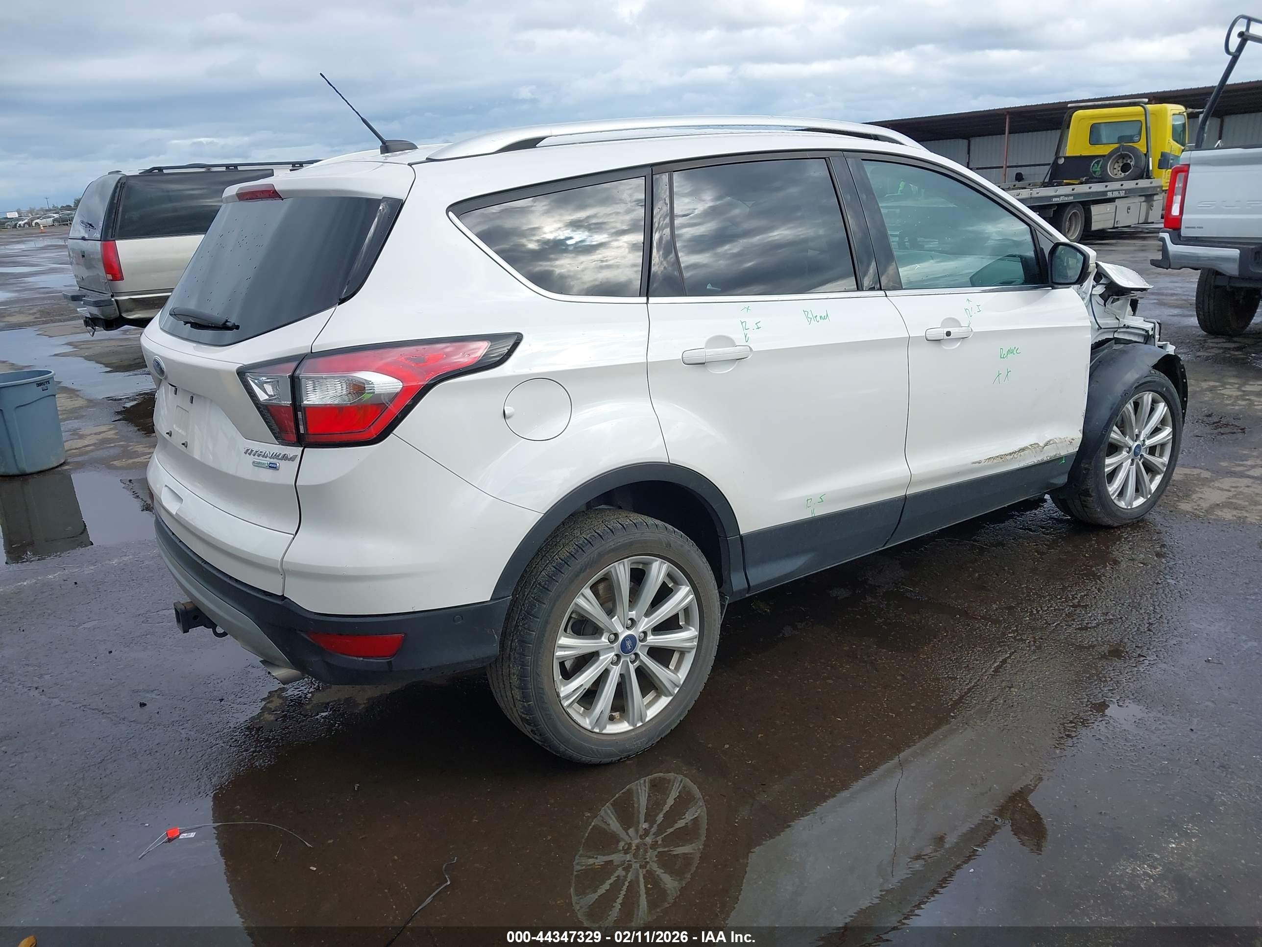 FORD ESCAPE image 4