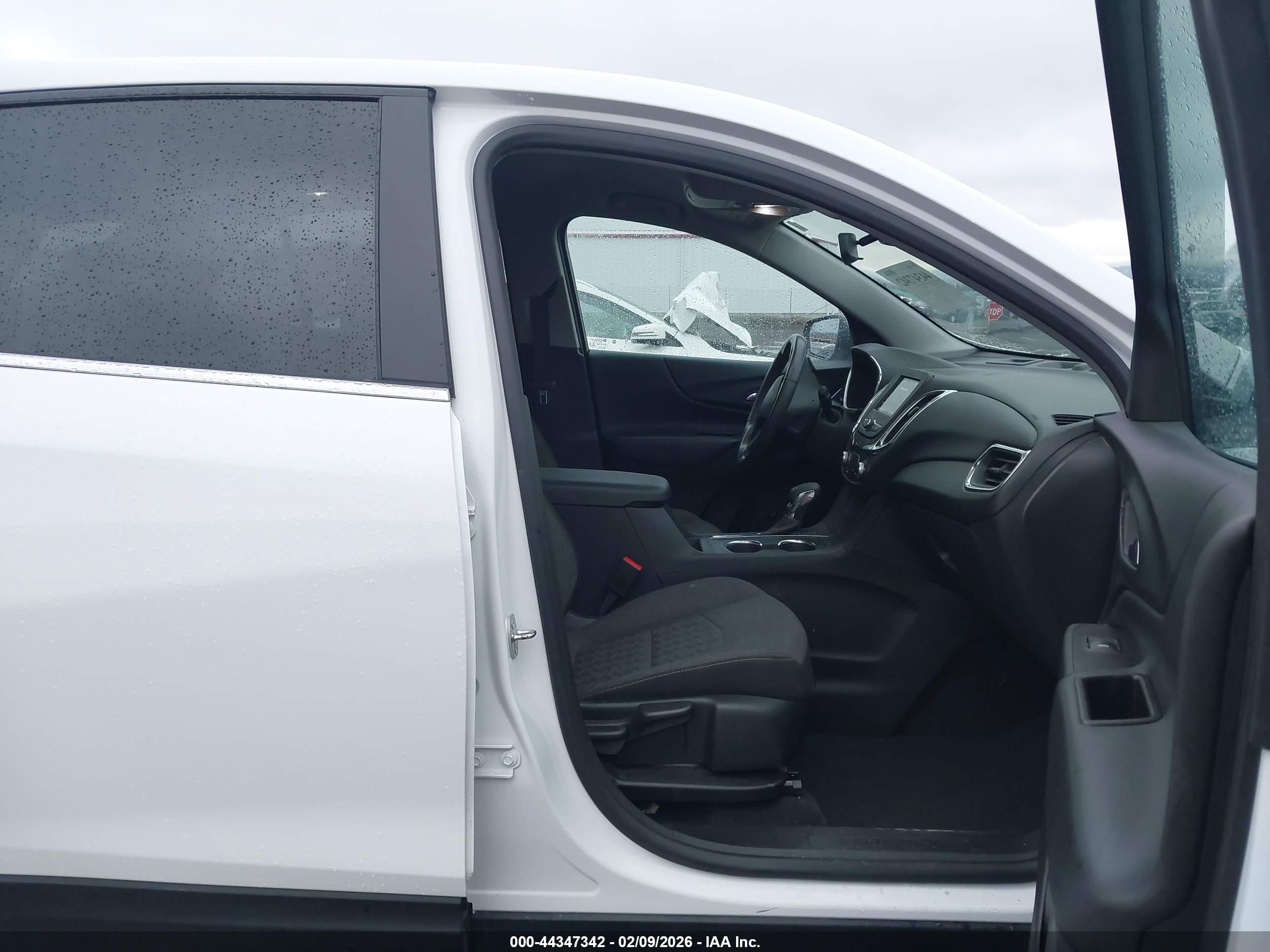 CHEVROLET EQUINOX image 5